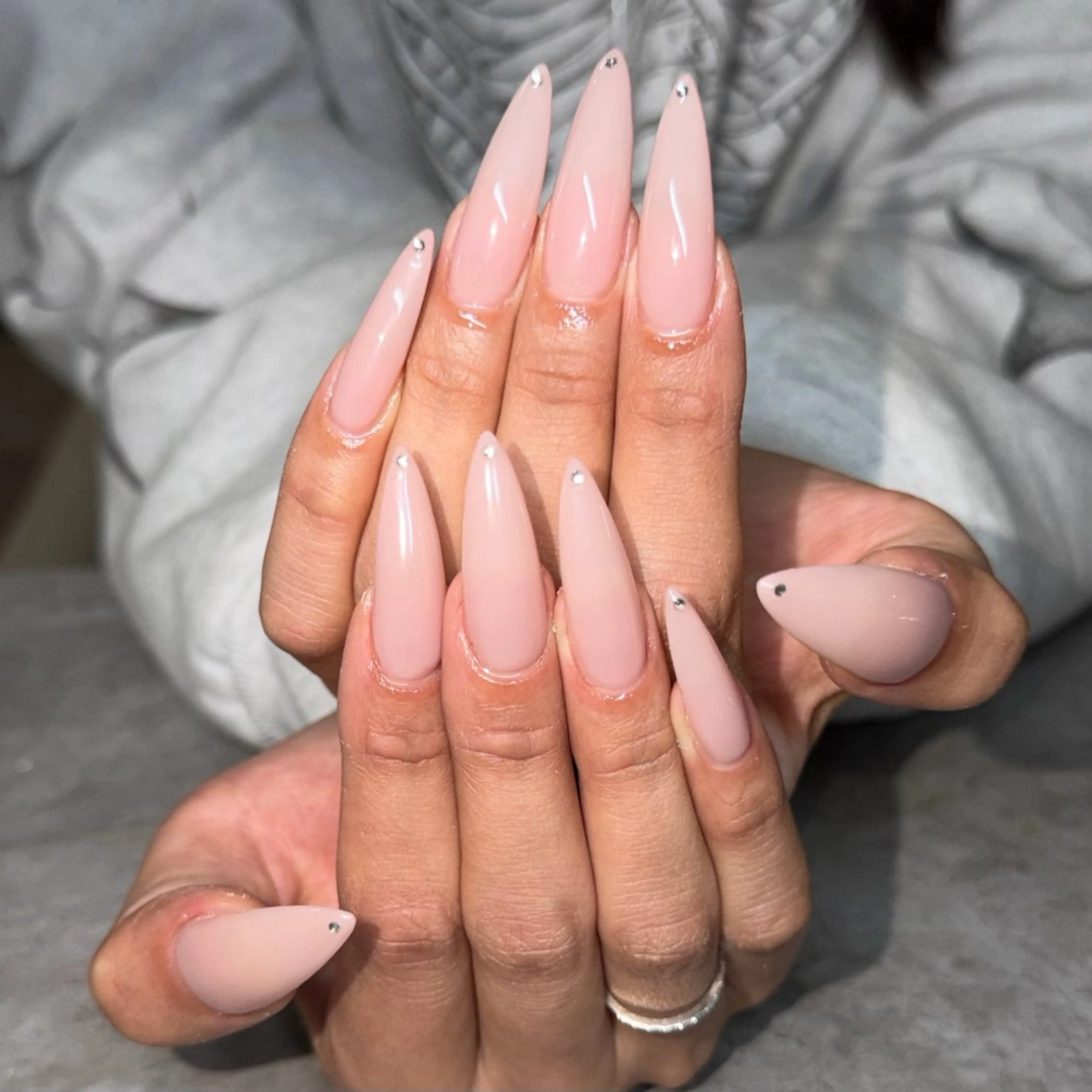 ネイル ワンカラーネイル ハンドネイル IROHA NAIL Kurumi🪽🫧のネイルデザイン