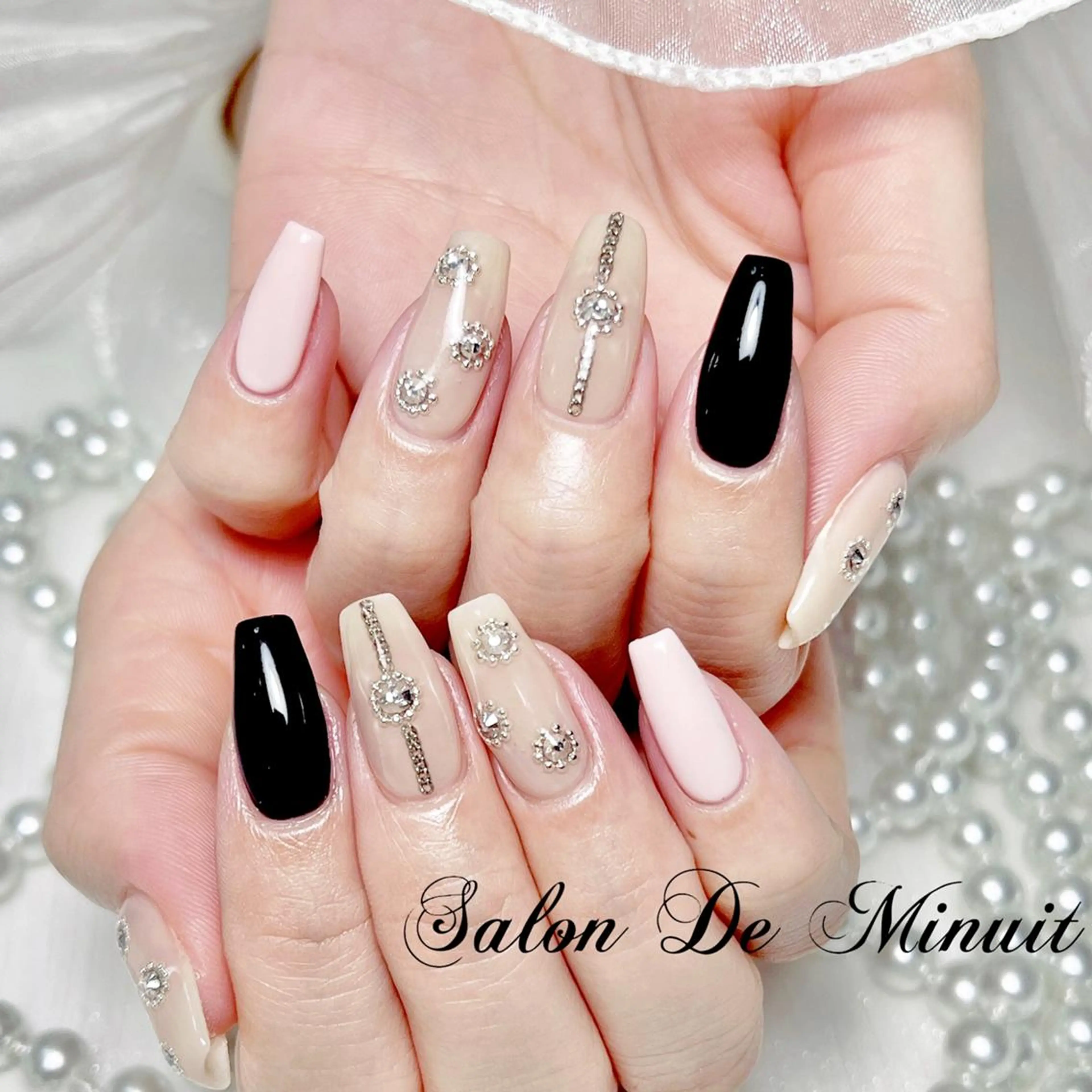 ネイル ハンドネイル ハンドケア Momo 🤍のネイルデザイン