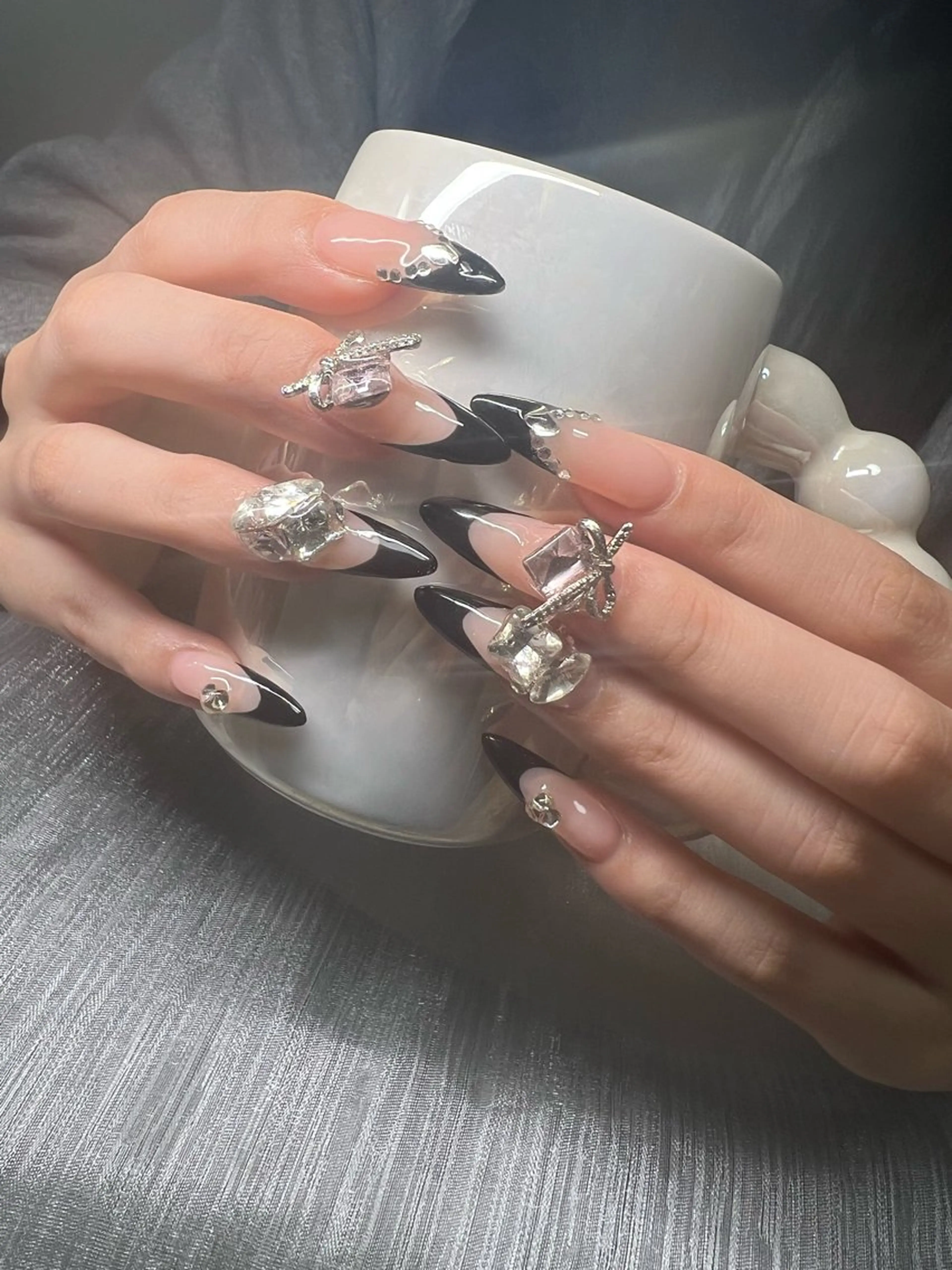 ネイル ハンドネイル Lee Nailsのネイルデザイン
