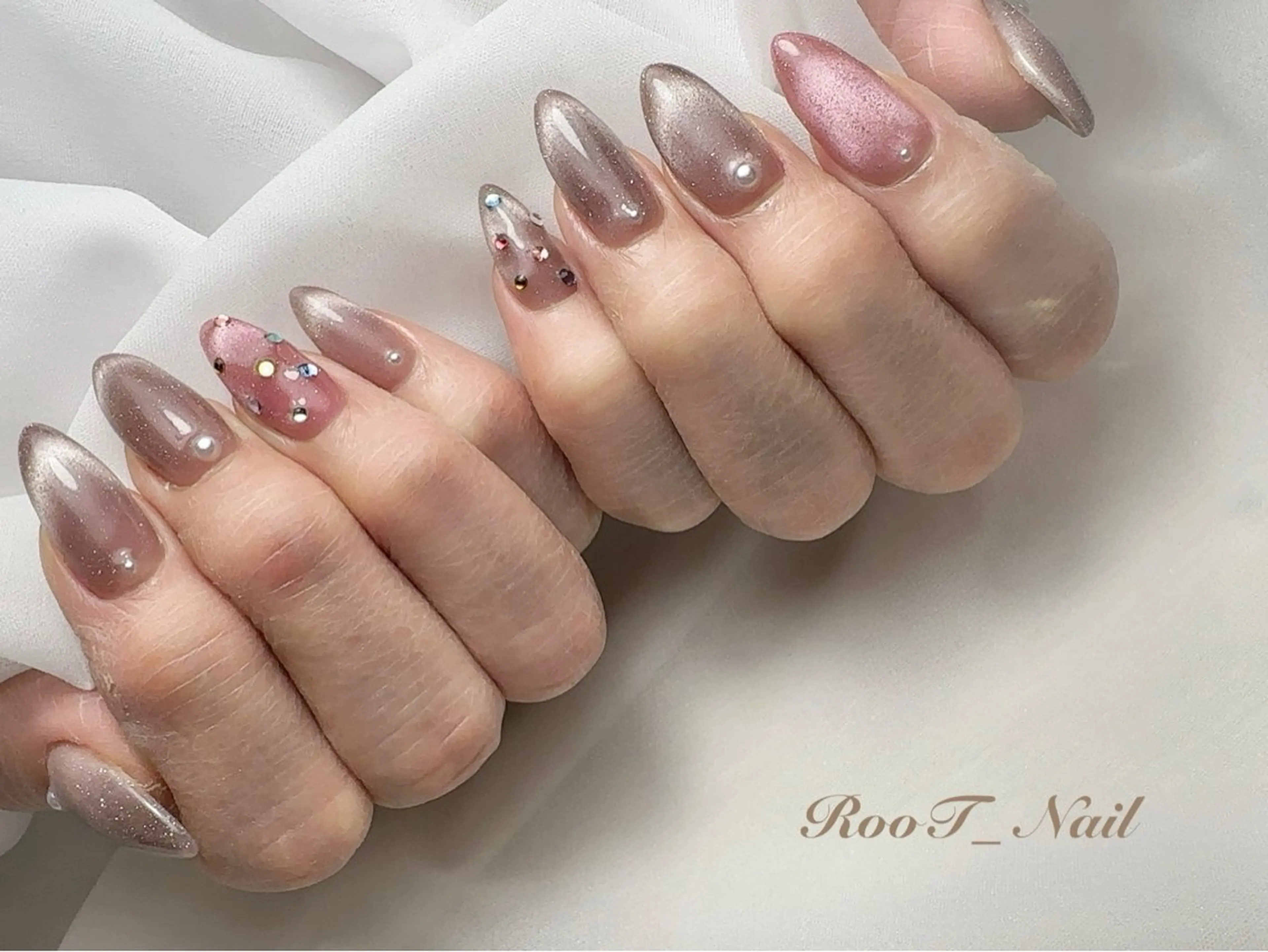 ネイル フラッシュネイル マグネットネイル ハンドネイル RooT Nailのネイルデザイン