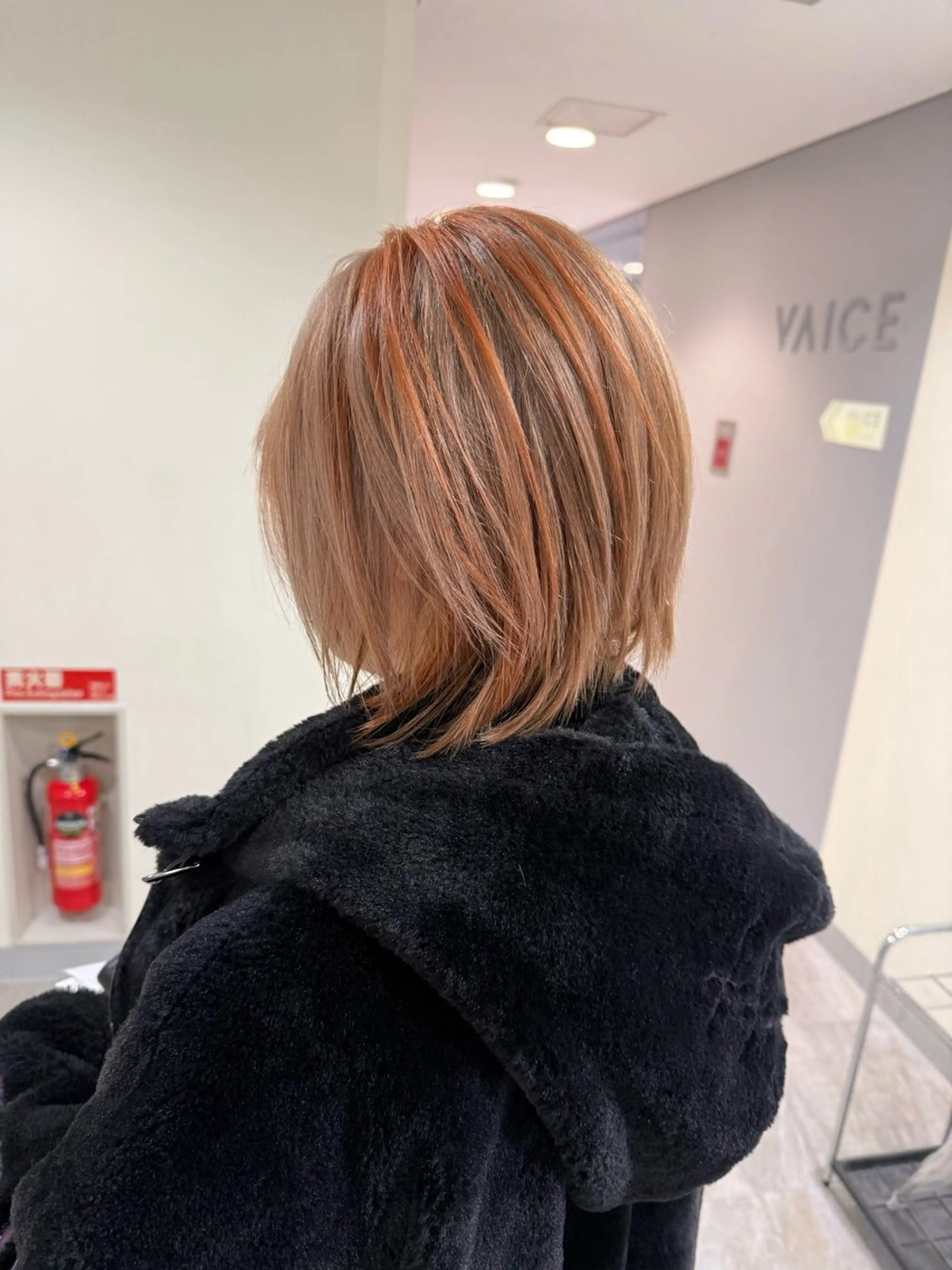 ショート カラー オレンジ カット ヘアカラー トリートメント ハイトーンレイヤー 顔まわりSOTAのヘアスタイル