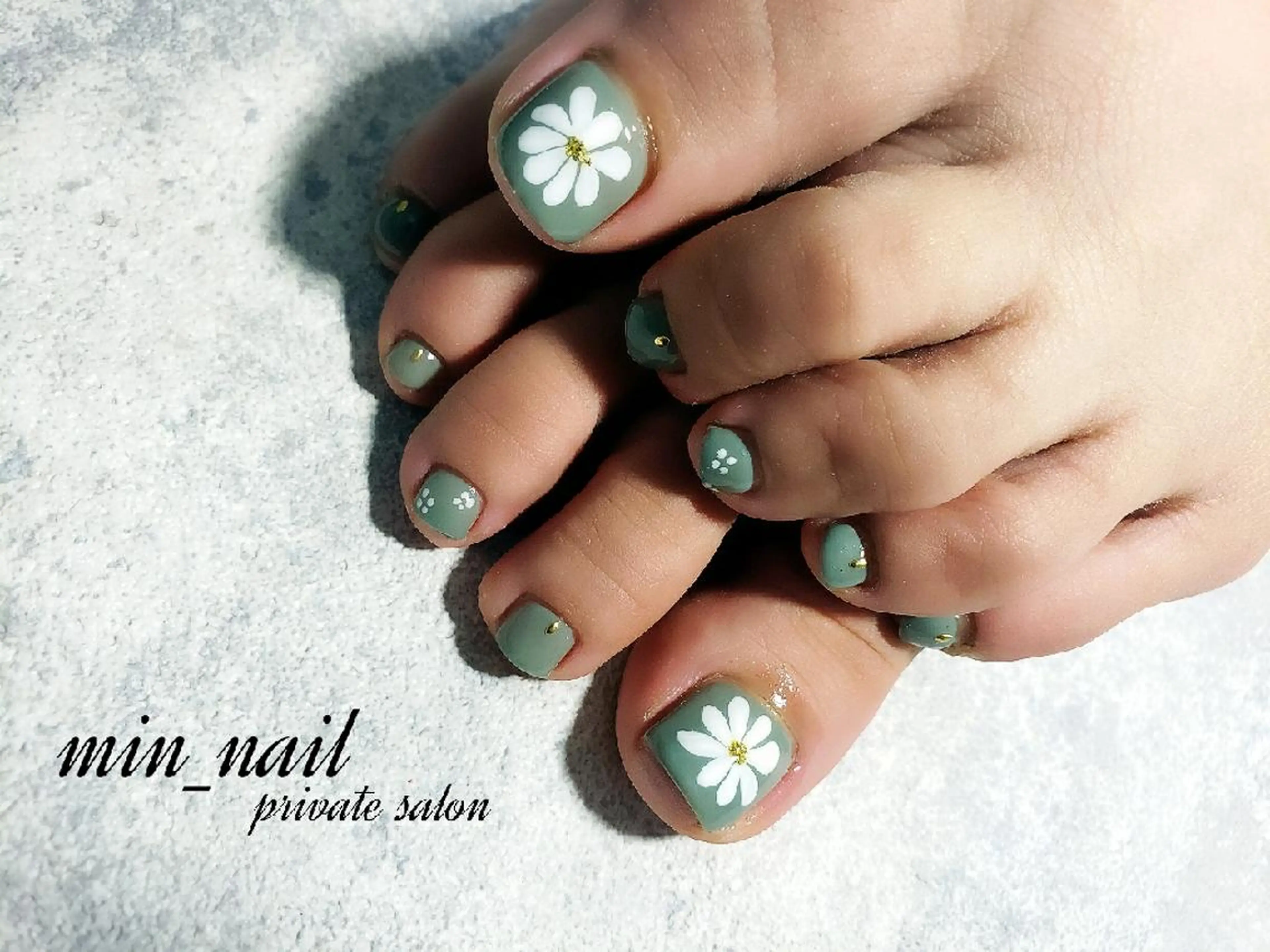 ネイル フットネイル プライベートサロン lienのネイルデザイン