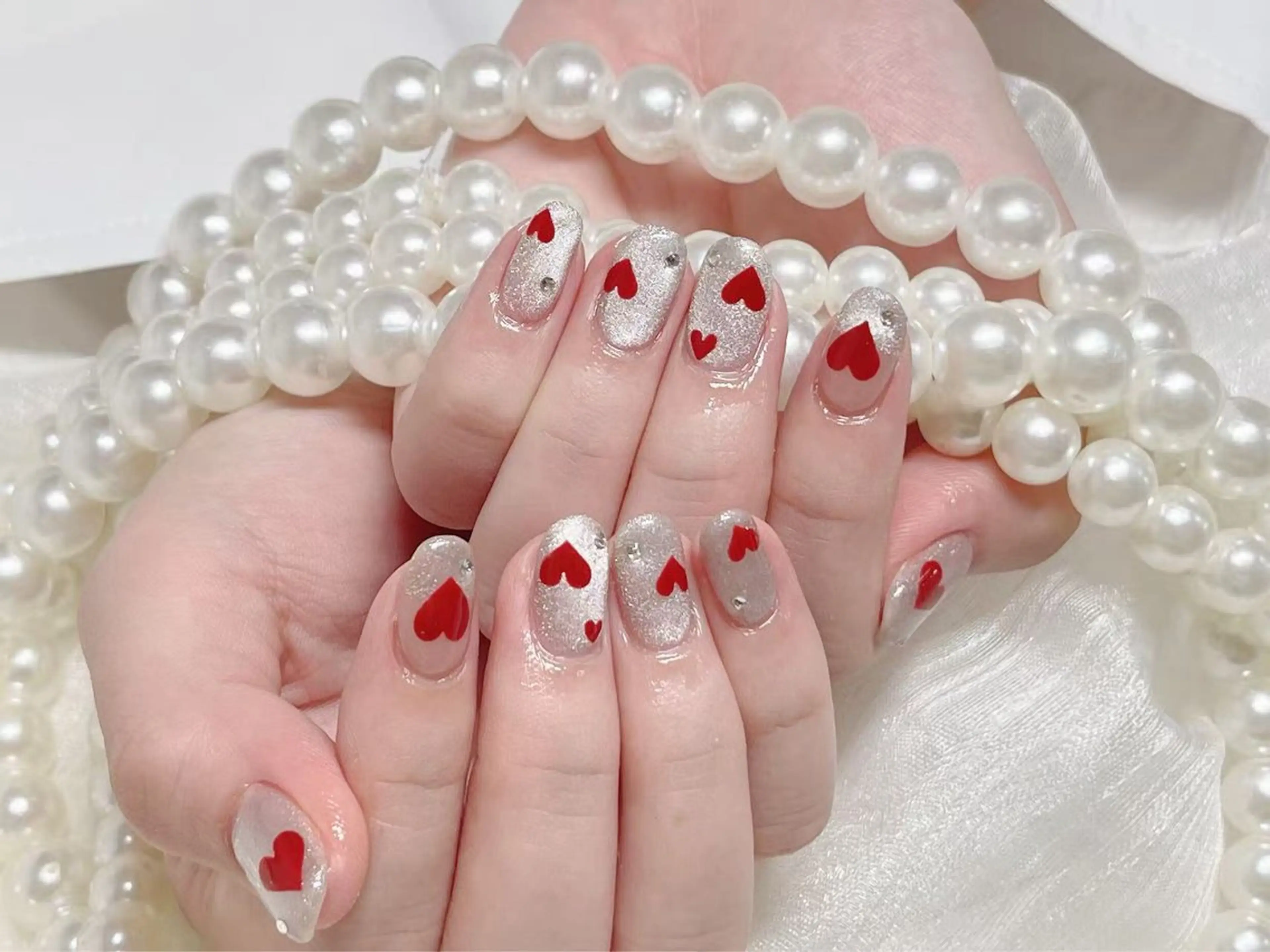 ネイル オーロラネイル 長さ出し フレンチネイル ガーリー キラキラネイル RIn 🎀のネイルデザイン