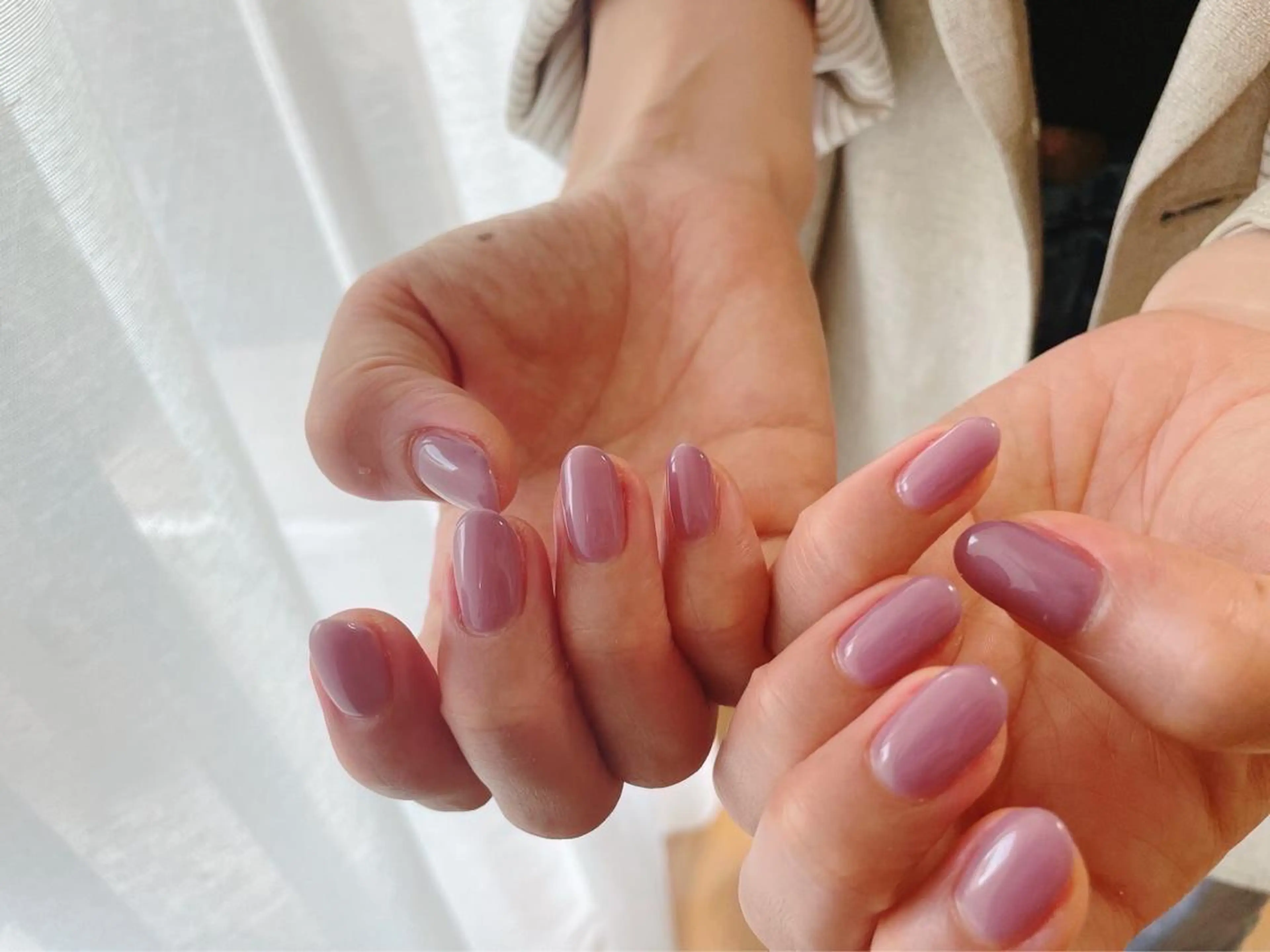 ネイル オーロラネイル フラワーネイル フットネイル フレンチネイル ジェルネイル ハンドネイル mogunail &blowのネイルデザイン