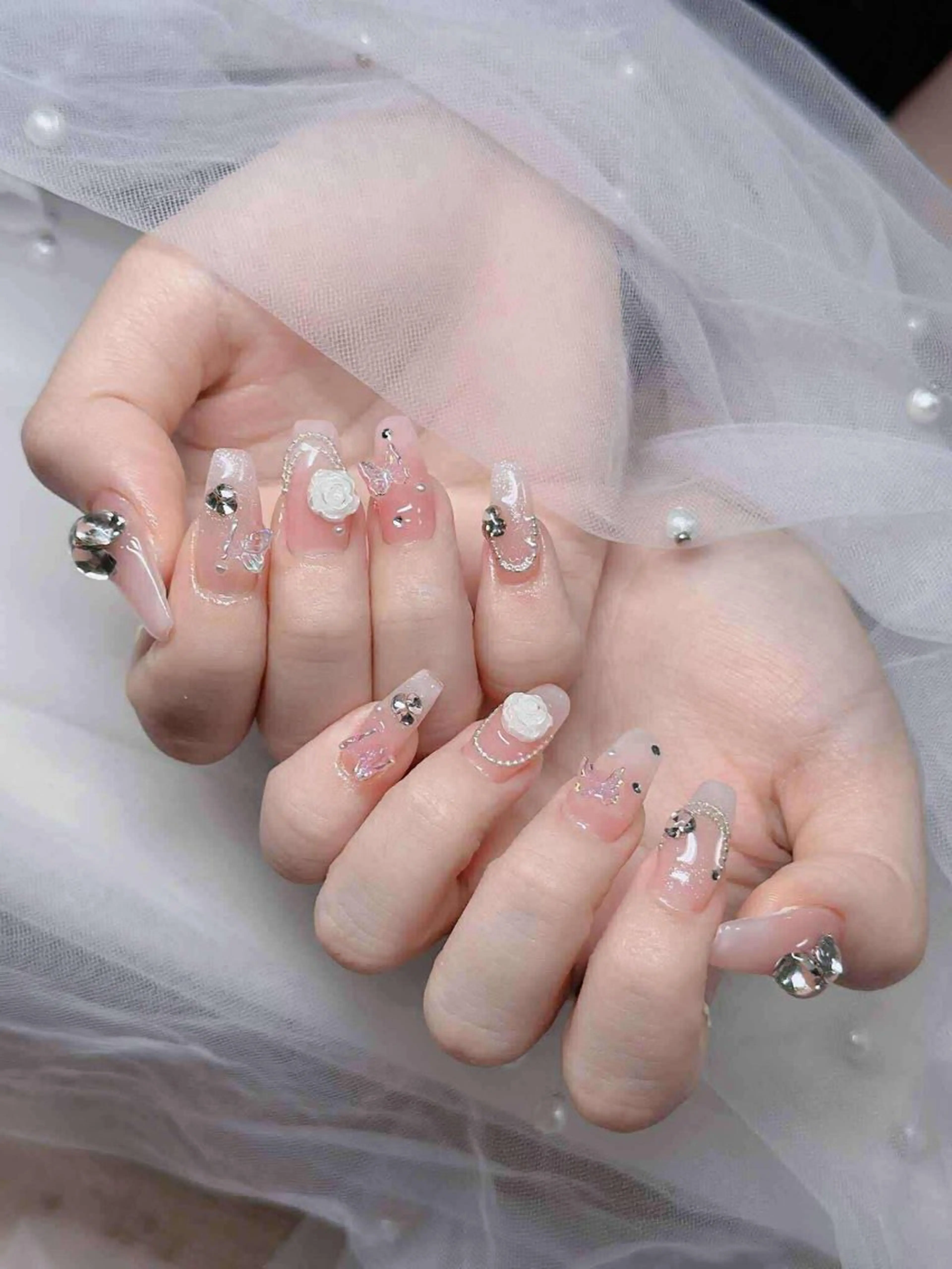 ネイル NIE MoMoのネイルデザイン