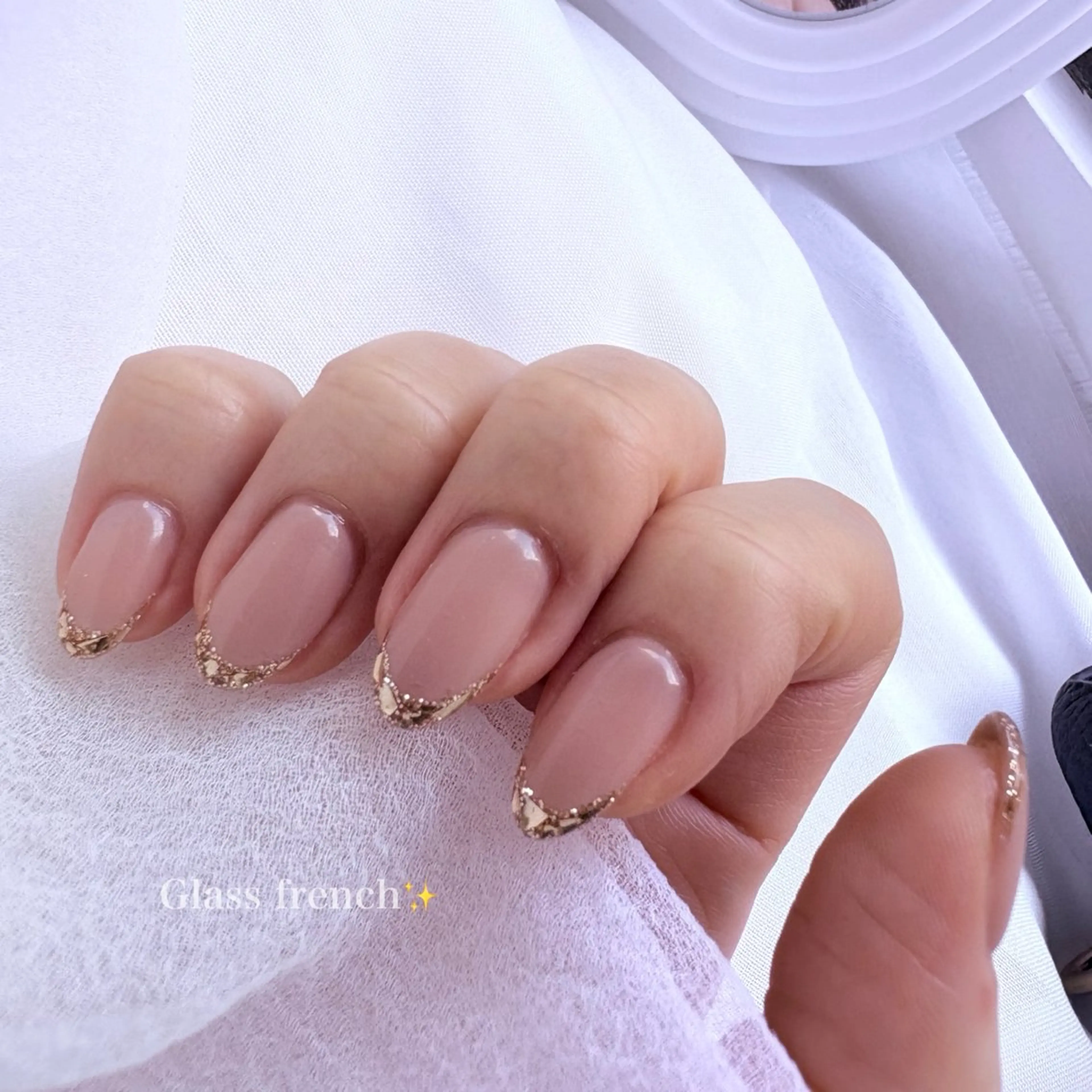 ガラスフレンチネイル💅【オフあり】パラジェル使用の写真