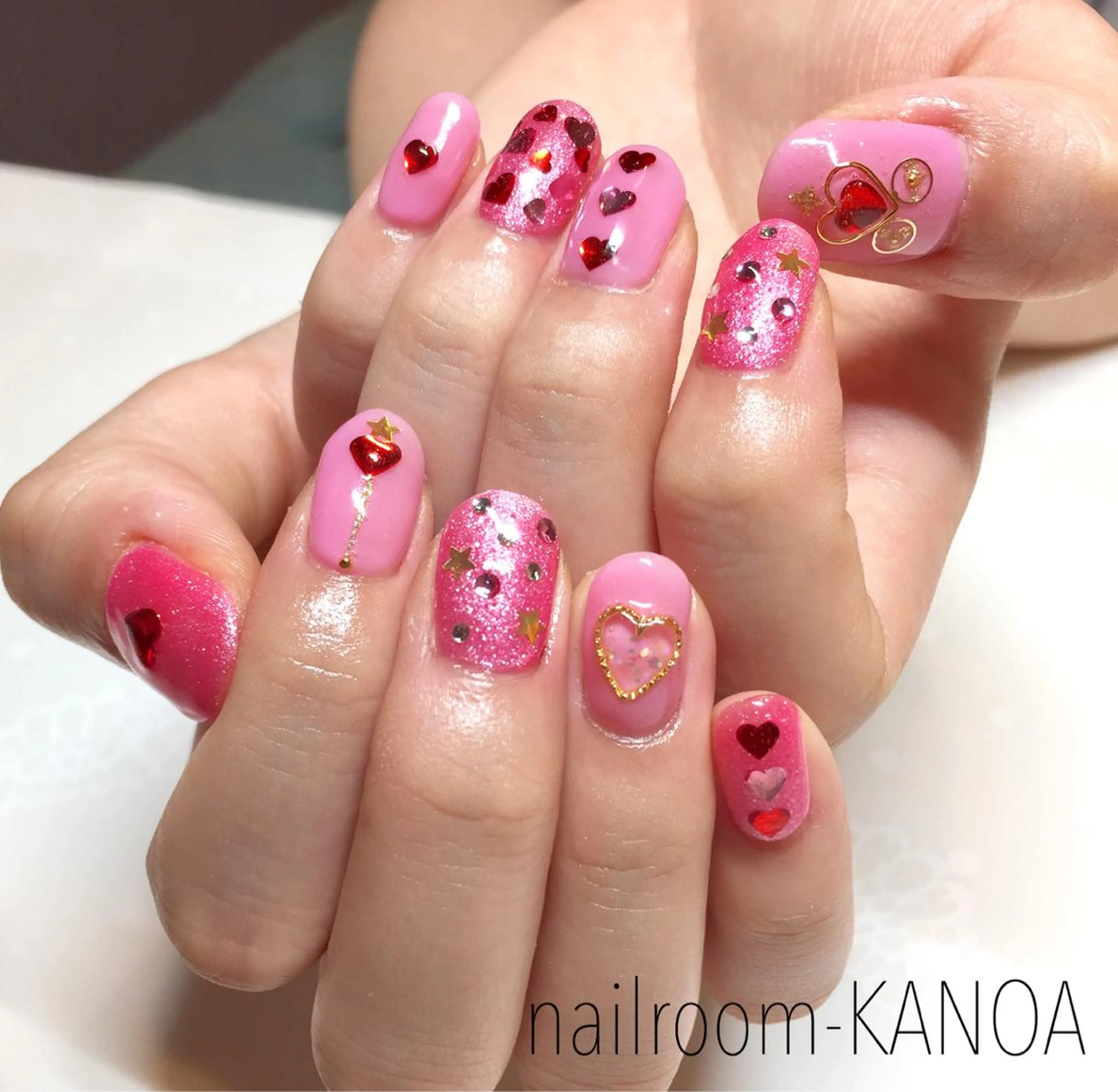 ショート ネイル ハート ピンク nailroom- KANOAのネイルデザイン