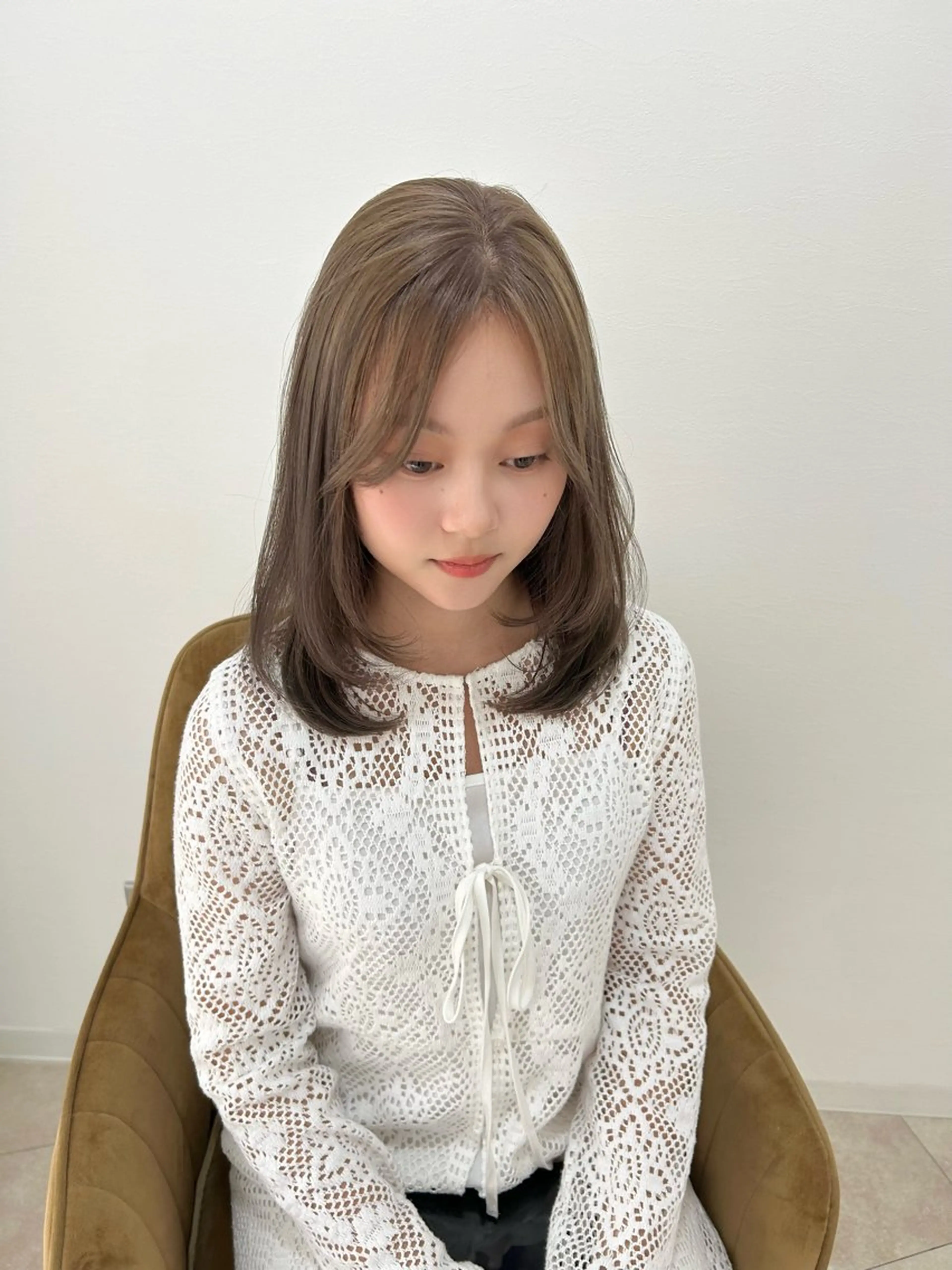 ミディアム GO TODAY SHAIR SALON 梅田NU茶屋町店所属・田中成美/レイヤー カット/透明感カラーのヘアスタイル