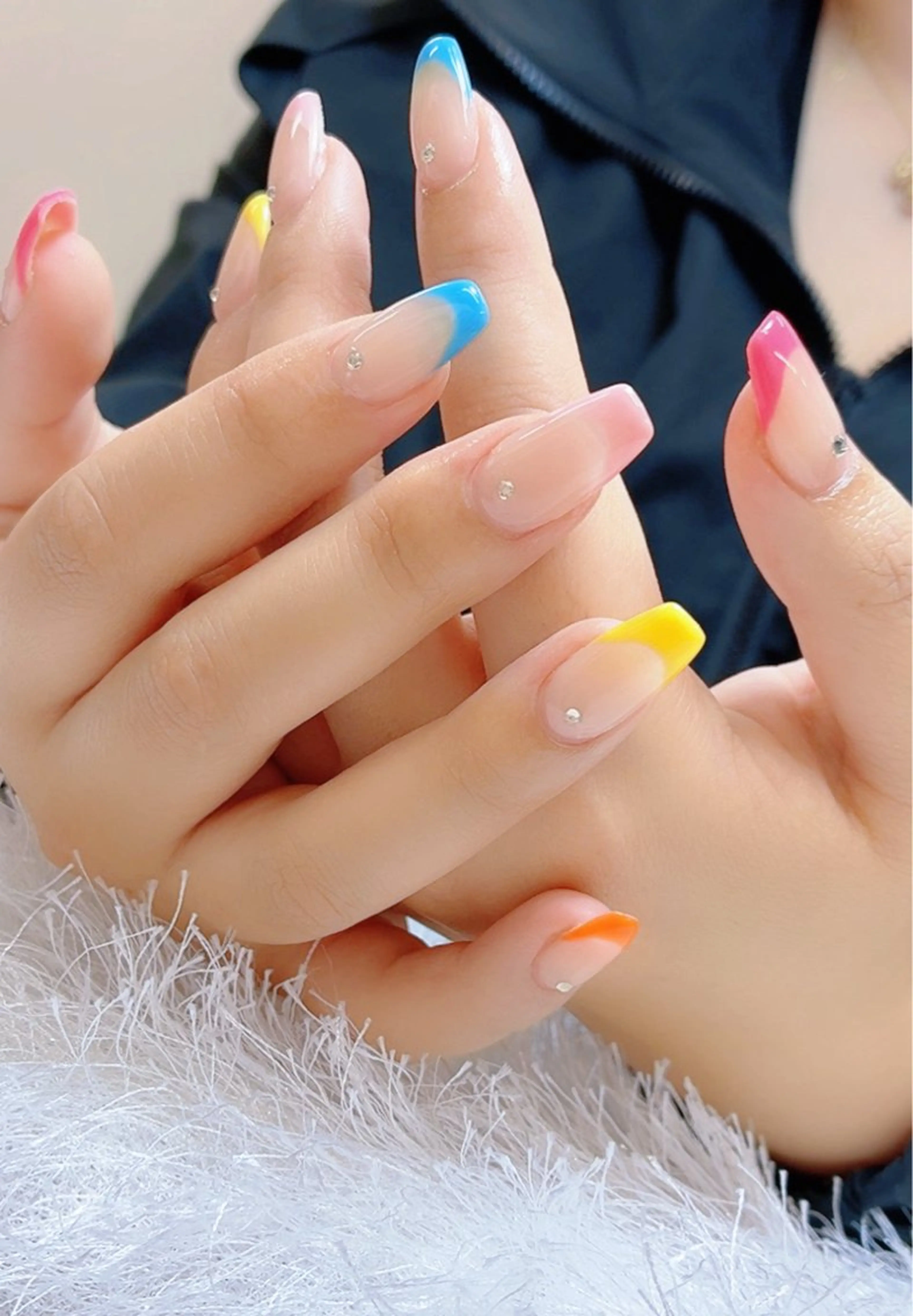 ネイル ハンドネイル 佐藤 依娜のネイルデザイン