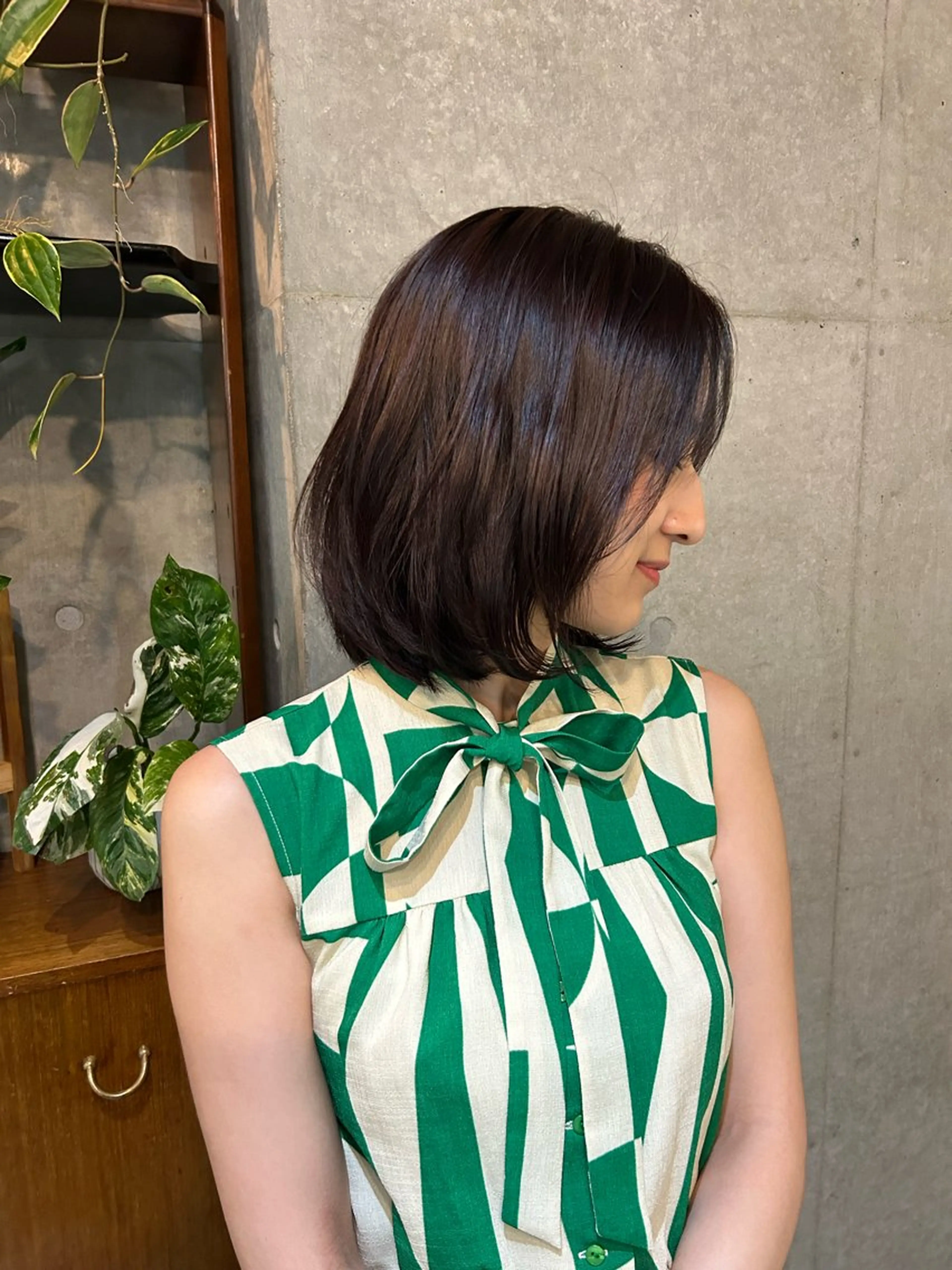 ミディアム カラー 韓国ボブ/レイヤー ボブ/ EMIRIのヘアスタイル
