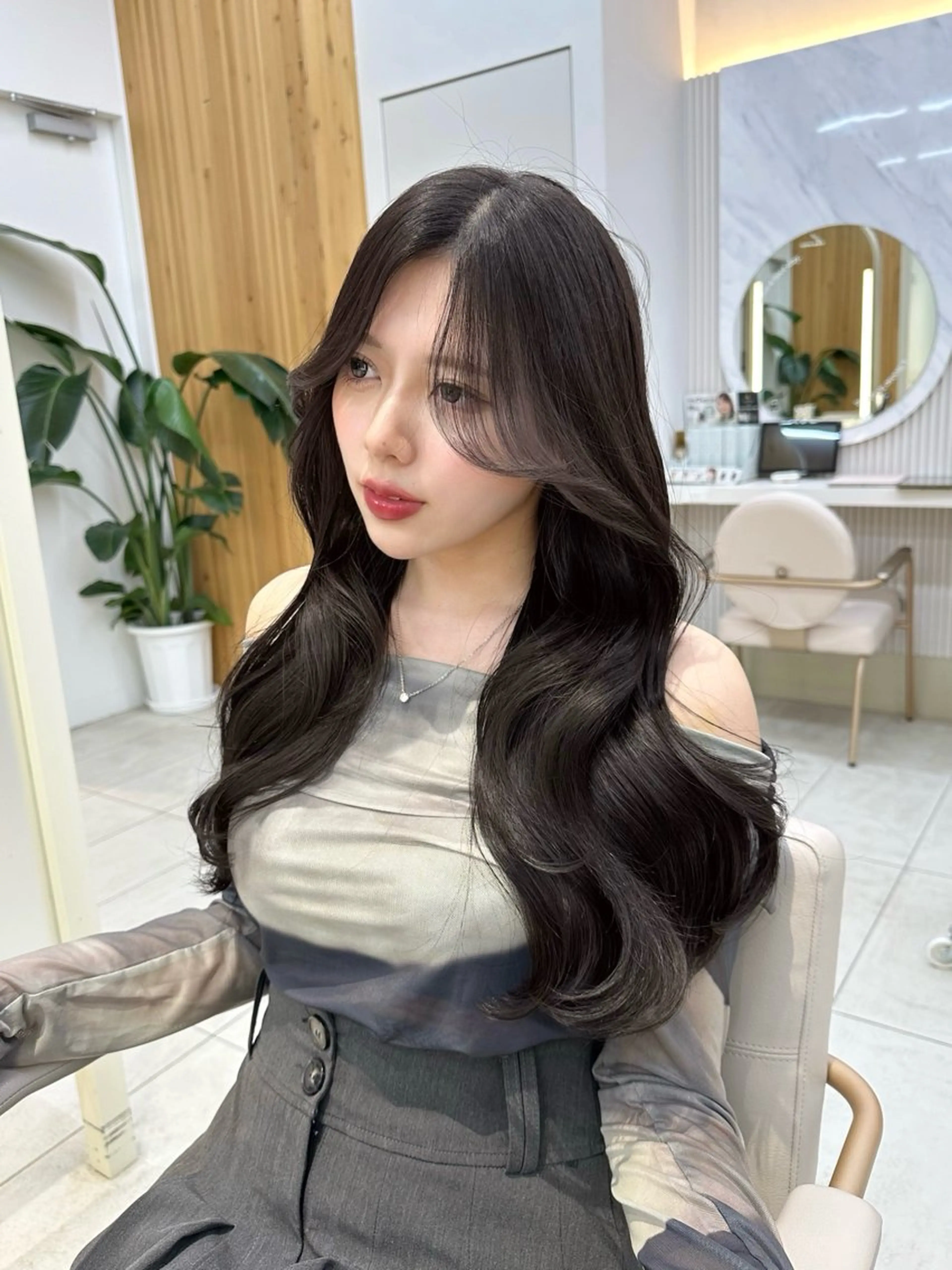 ミディアム カラー カット ヘアカラー トリートメント 🇰🇷韓国風くびれ ヘア🇰🇷中村優大のヘアスタイル