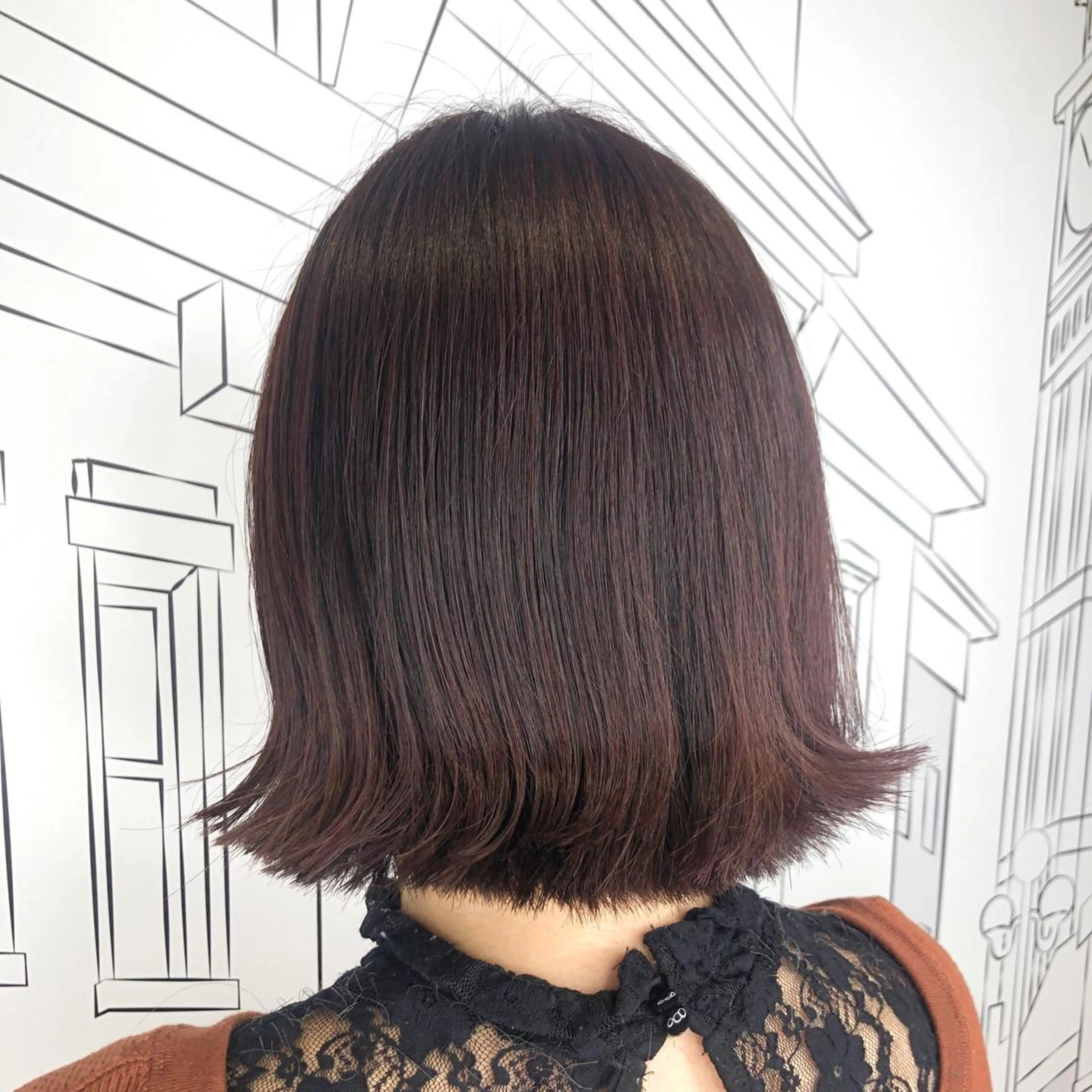 ミディアム カラー イルミナカラー ピンクカラー ボブ 外ハネヘア TOMOKA 艶髪/透明感カラーのヘアスタイル