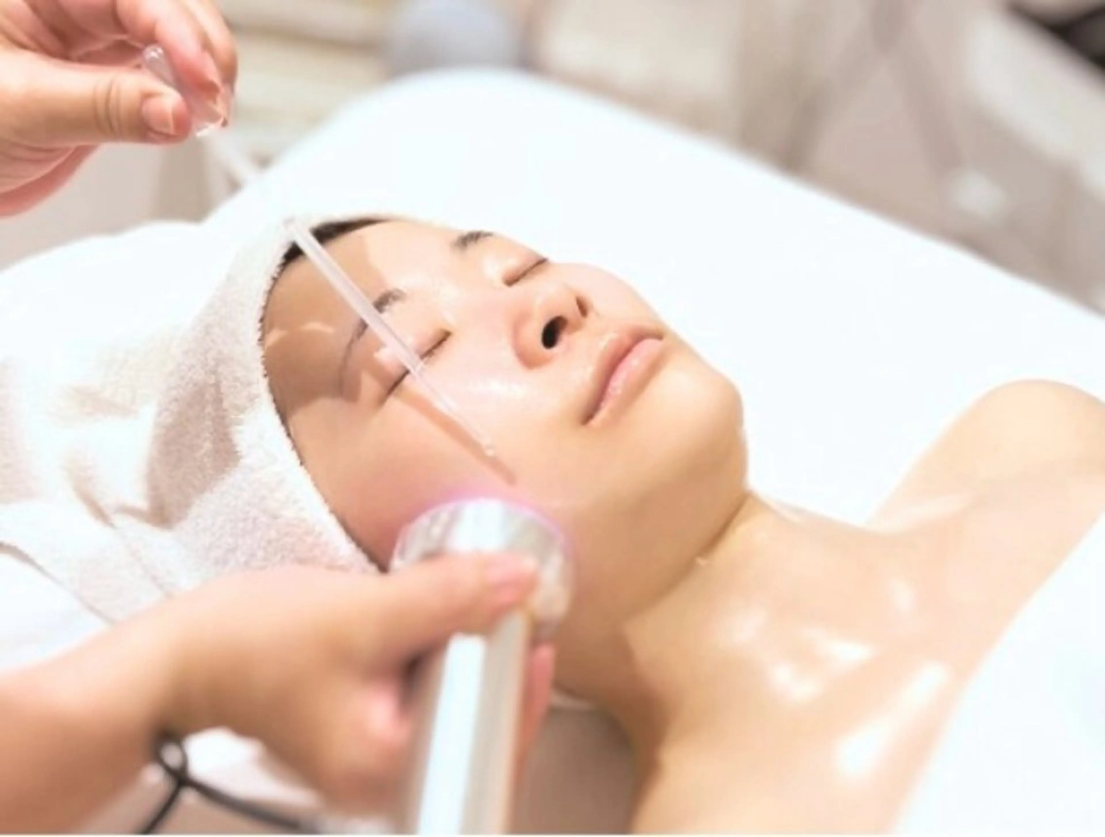 【赤み・毛穴に】ハーブピーリング🌿+ビタミン美容液導入🫧充実8ステップ（60分）の写真