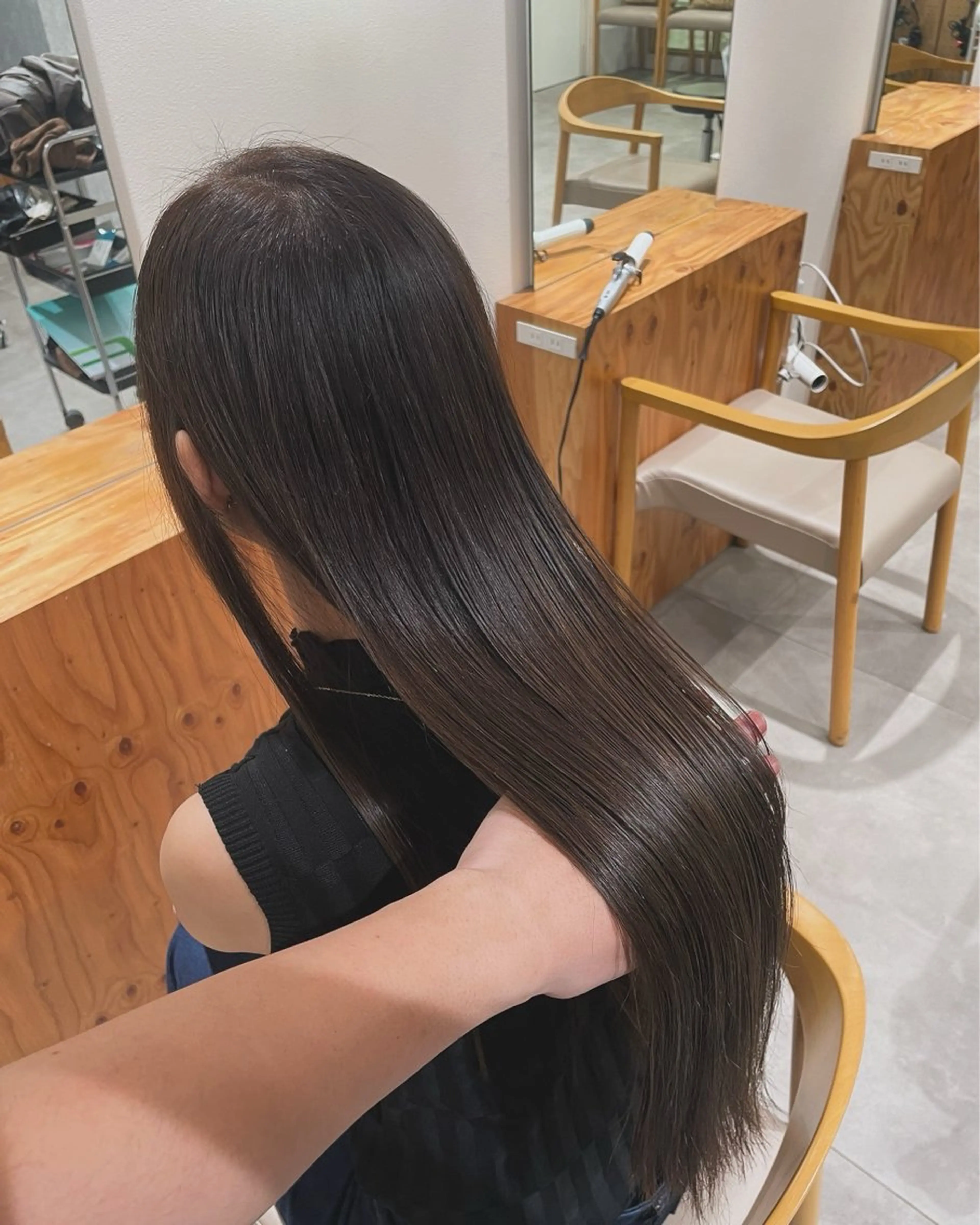 ロング 髪質改善 トリートメント カット ヘアカラー ENN藤本 大輝艶感カラーのヘアスタイル
