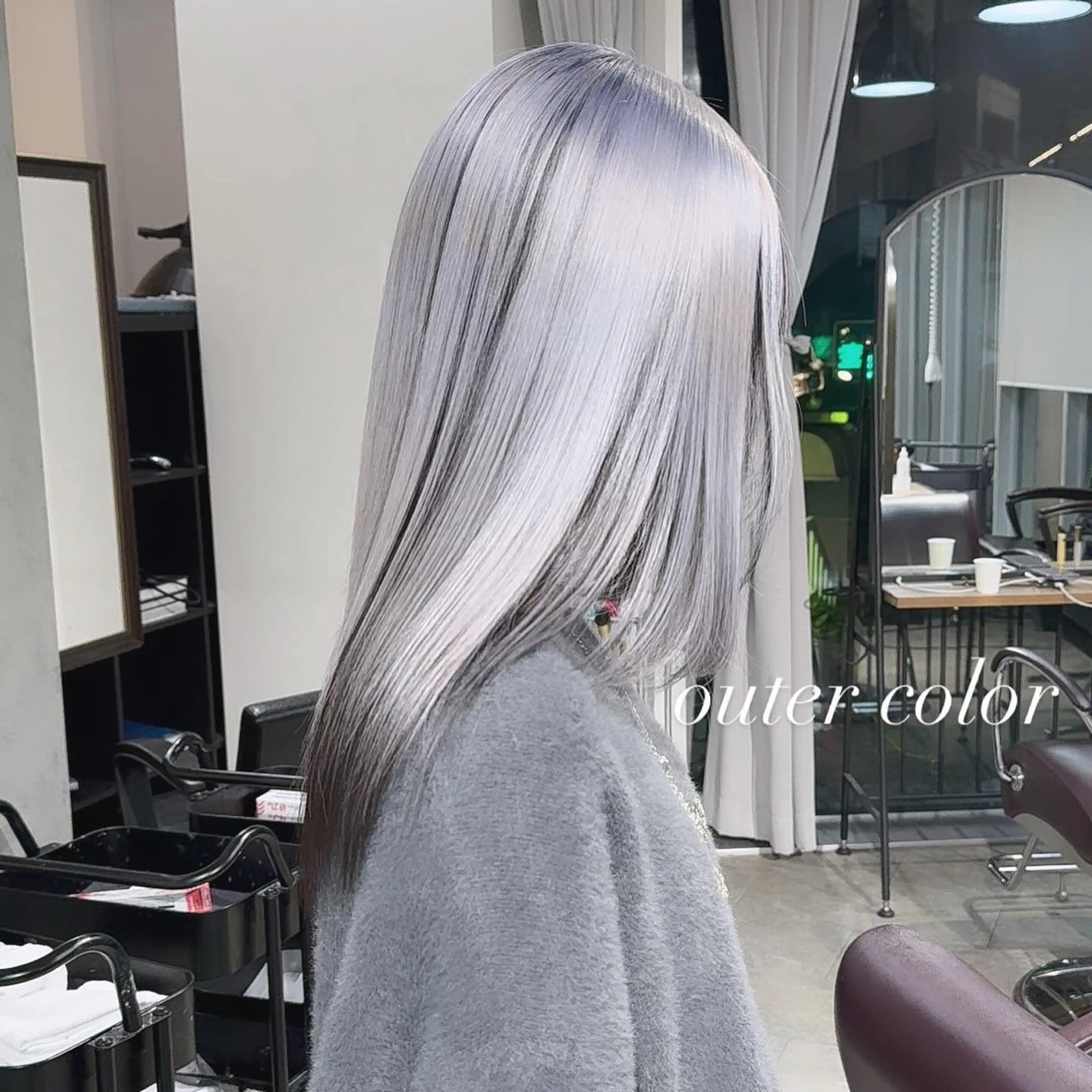 セミロング カラー カット ヘアカラー トリートメント ヘアセット 💜ハイトーン💛 マジカルかいちゃんのヘアスタイル