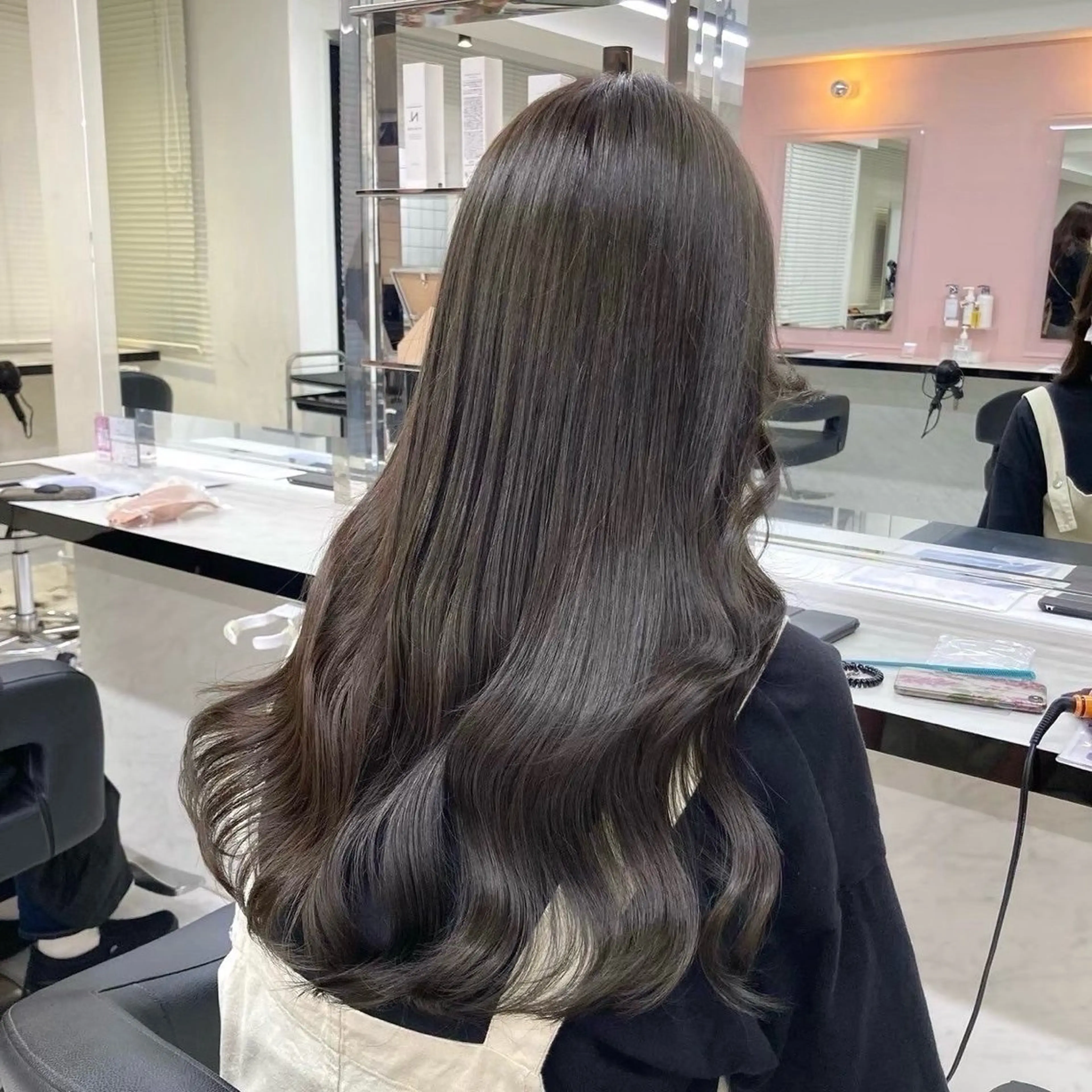 ロング カラー カット ヘアカラー トリートメント モテ艶🪄透明感カラ ー🦋RION🦋のヘアスタイル