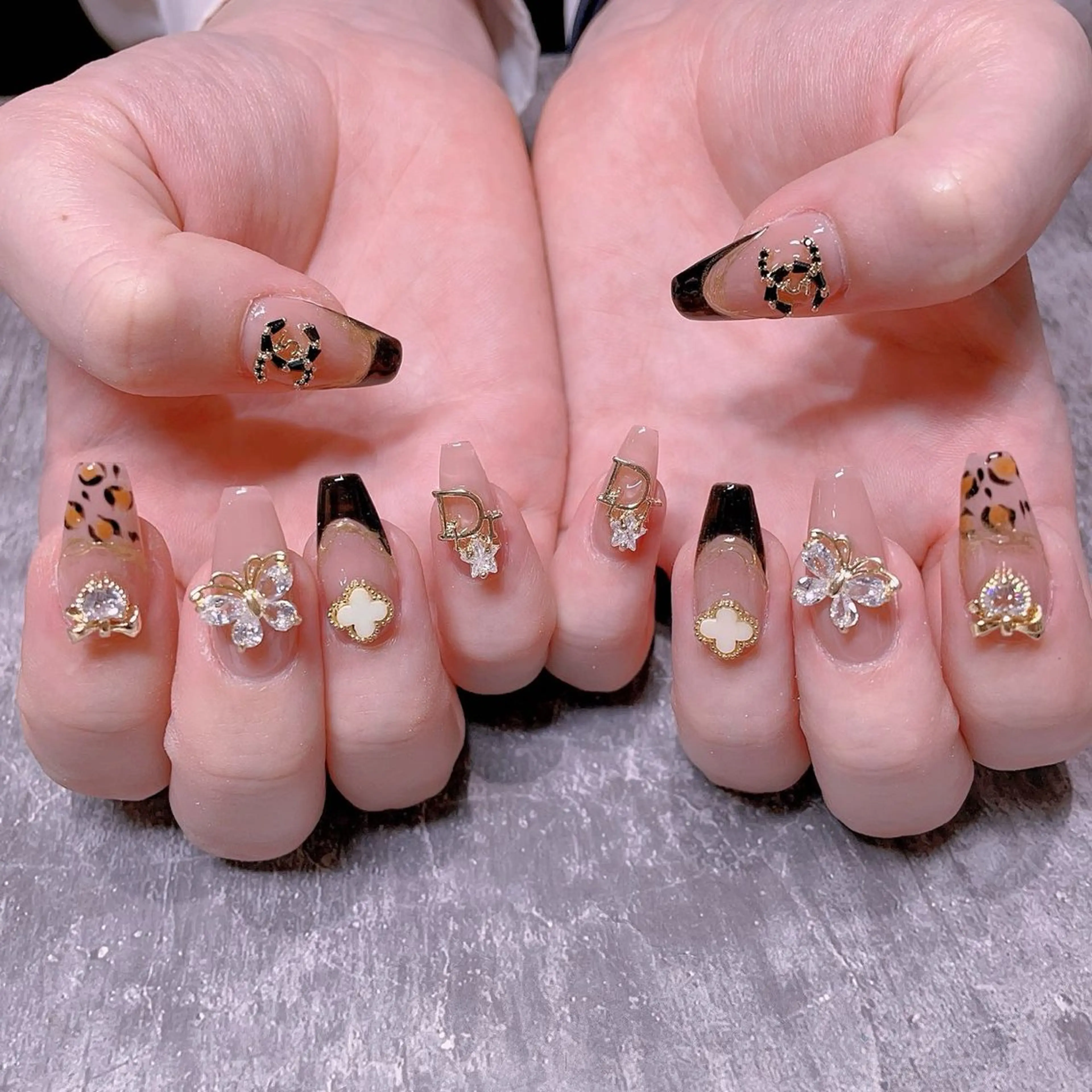 ネイル オーロラネイル フットネイル 韓国ネイル ラメ(グリッター) ラメグラデーション Luna nail salon新小岩のネイルデザイン