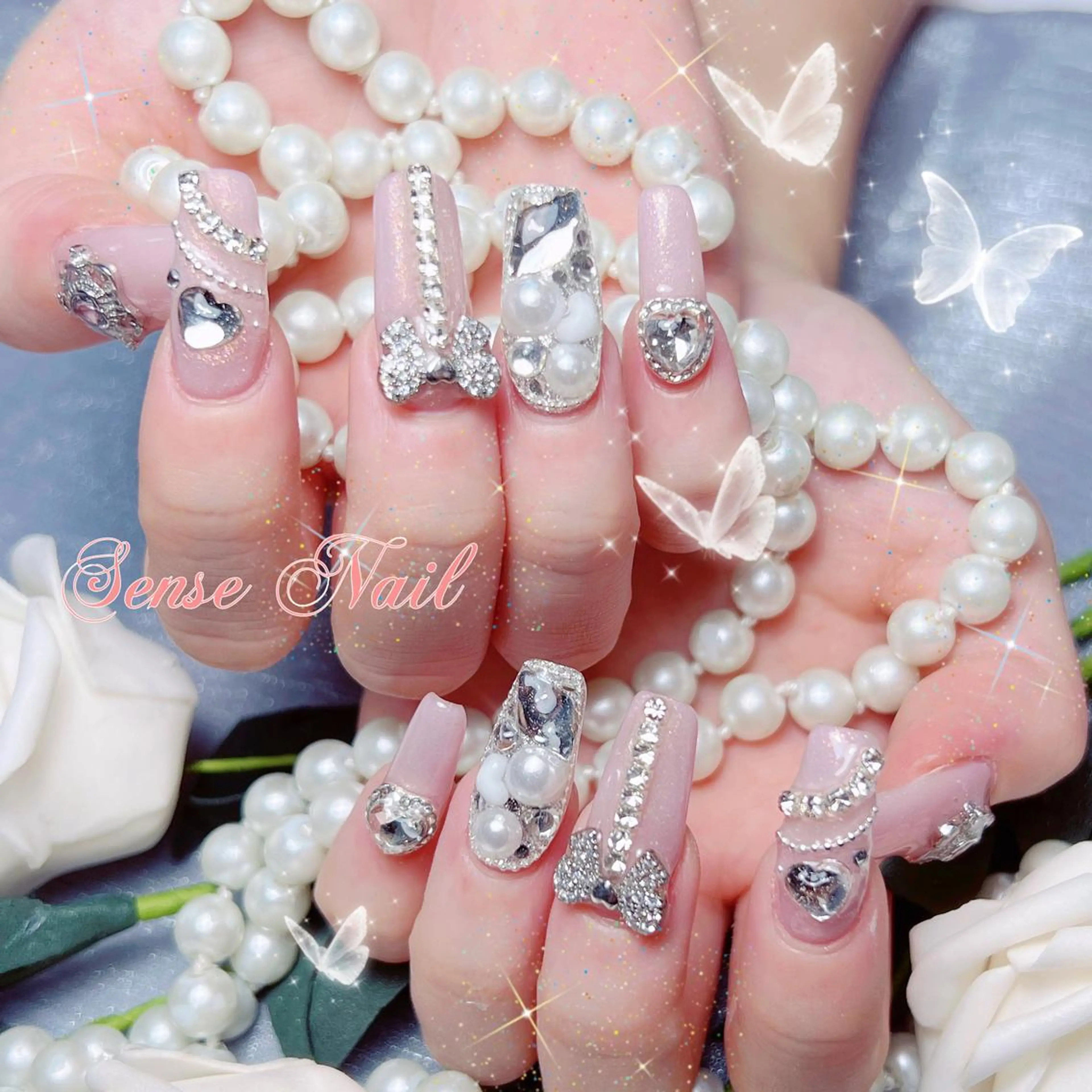 ネイル ハンドネイル ハンドケア Queening 🦋のネイルデザイン