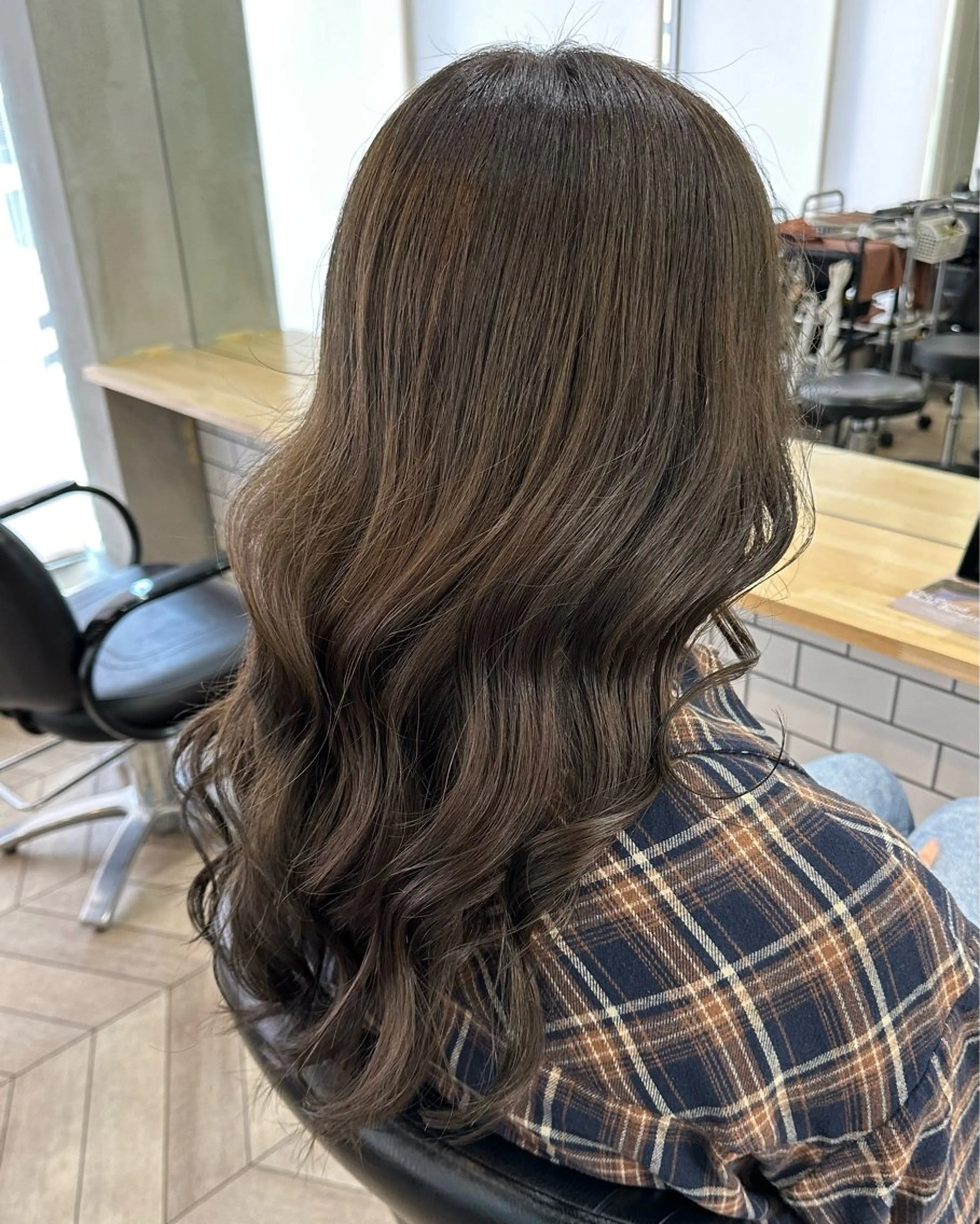 カラー ベージュカラー オリーブベージュ カット ヘアカラー Angelica 内海  遥奈のヘアスタイル