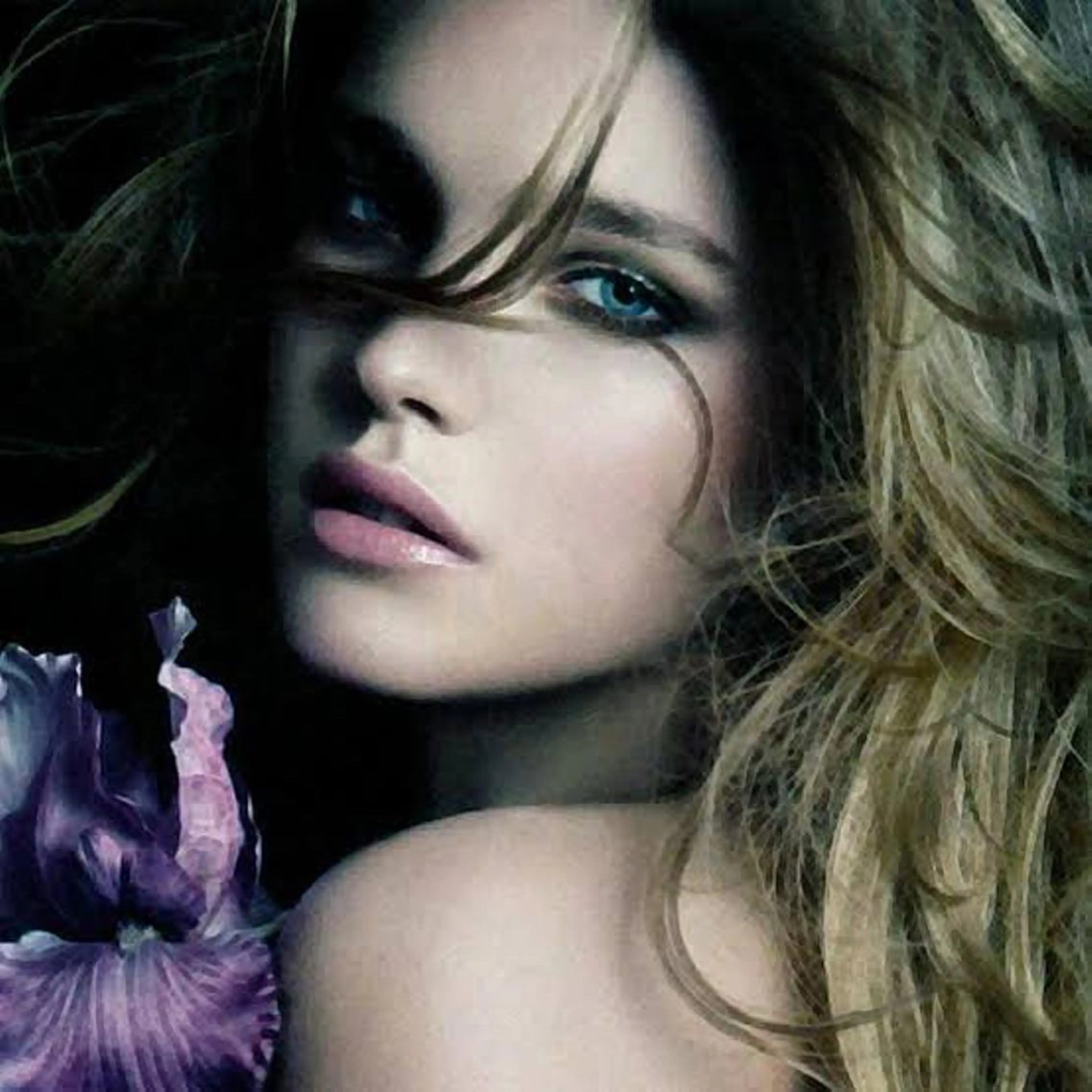 É LINDA所属・E LINDAのネイルデザイン