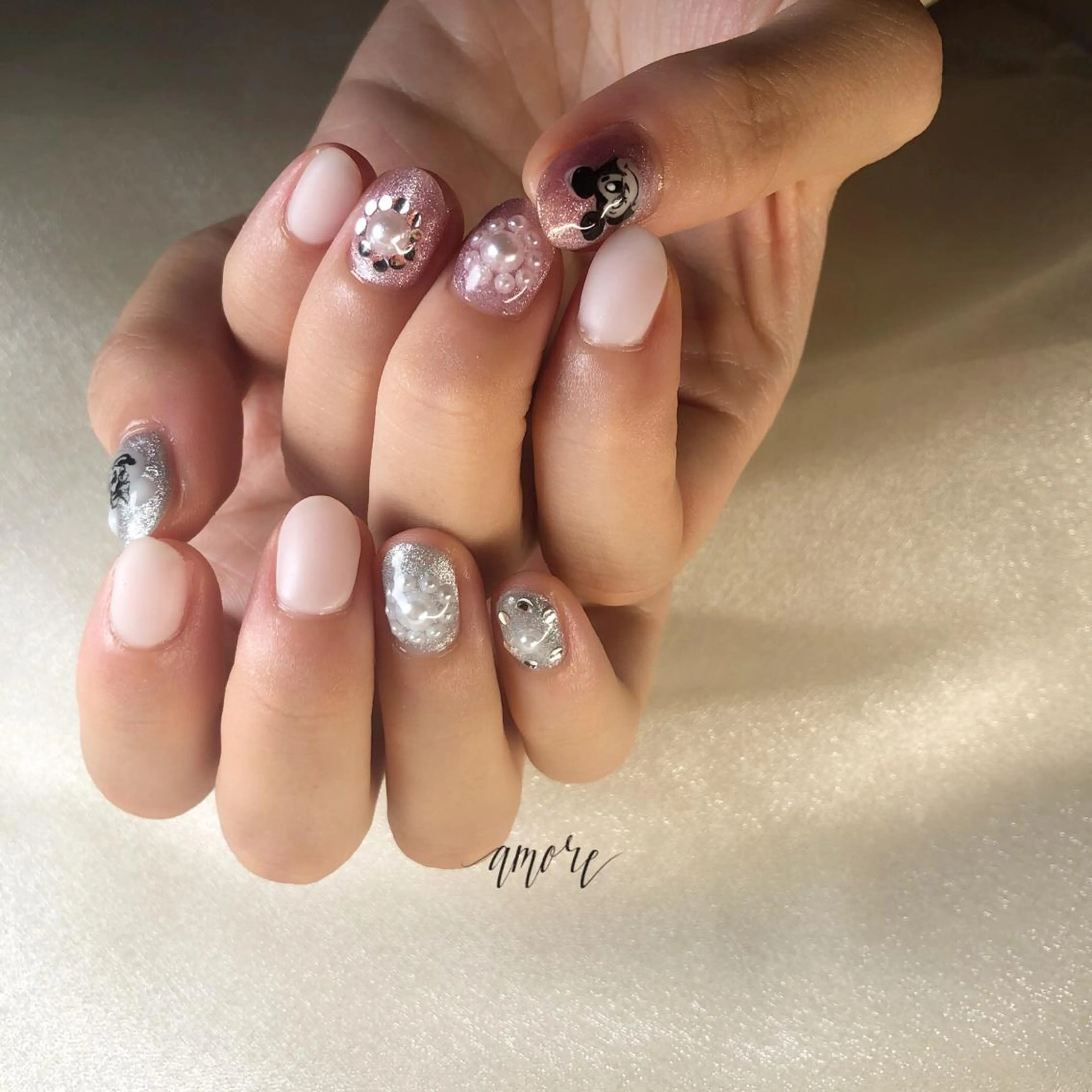 ネイル ジェルネイル 氷ネイル・うるうるネイル マグネットネイル マットネイル ミラーネイル You kyehwaのネイルデザイン