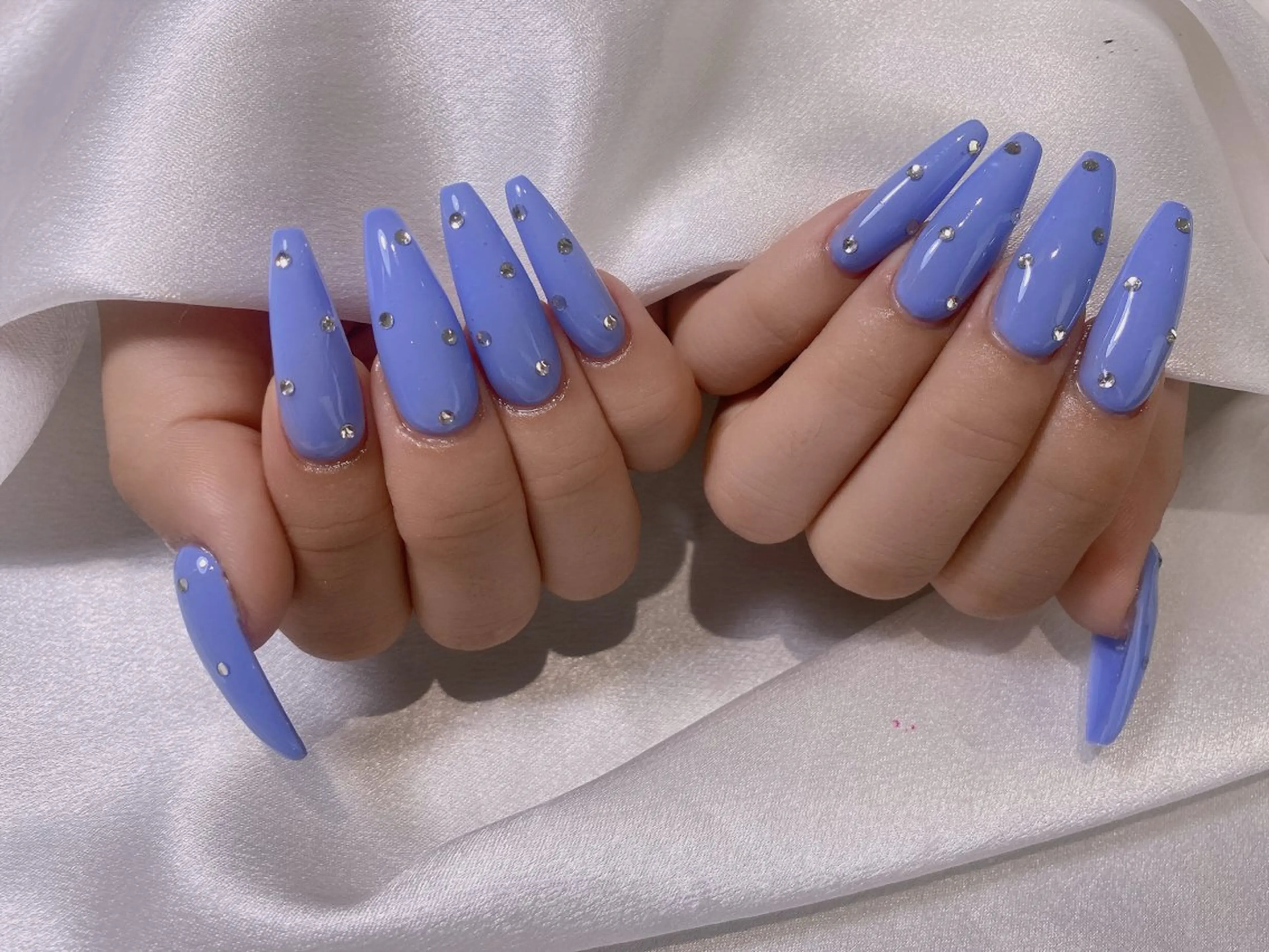 ネイル 長さ出し専門店 RIRIのネイルデザイン