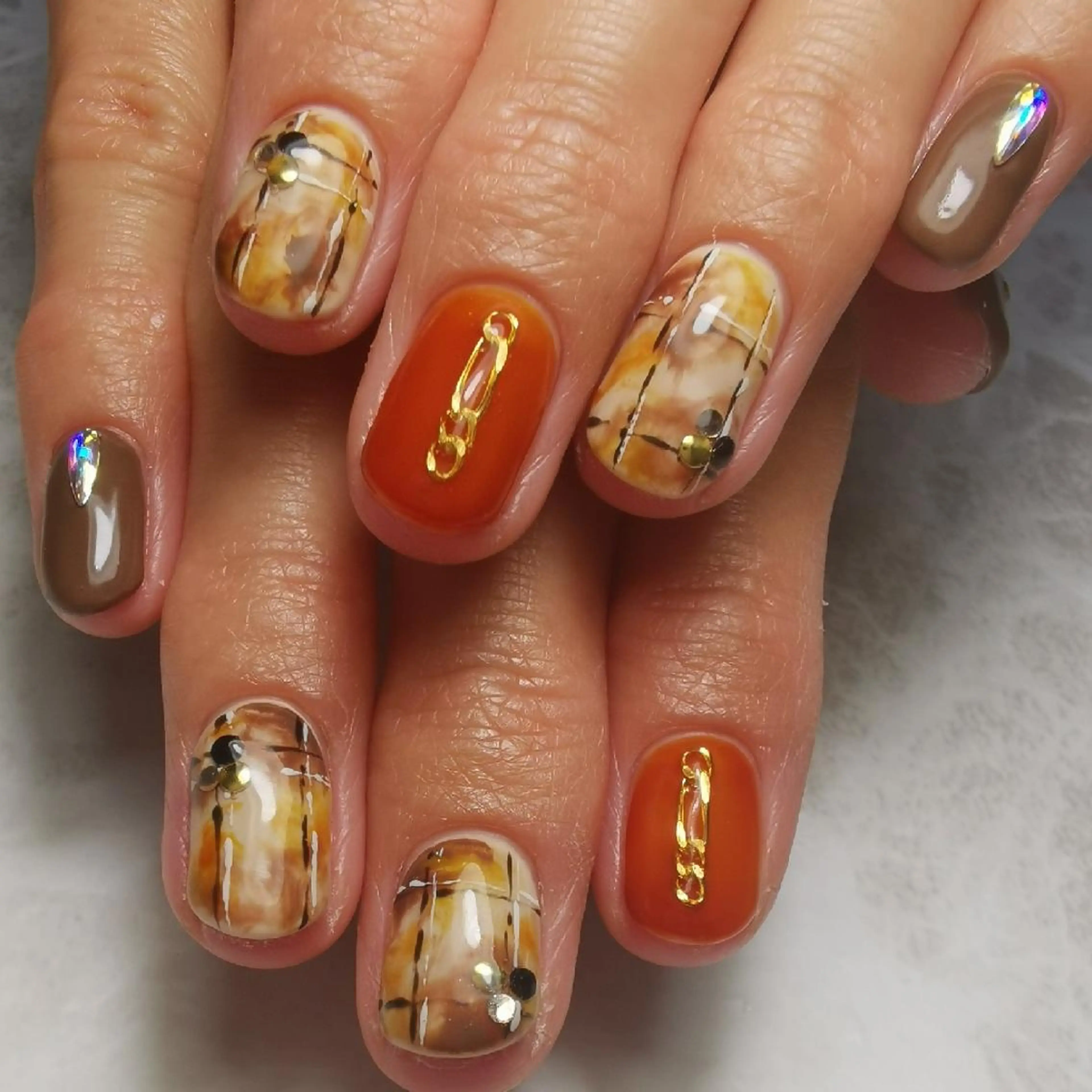 ネイル 持ち込み ハンドネイル reve あやののネイルデザイン