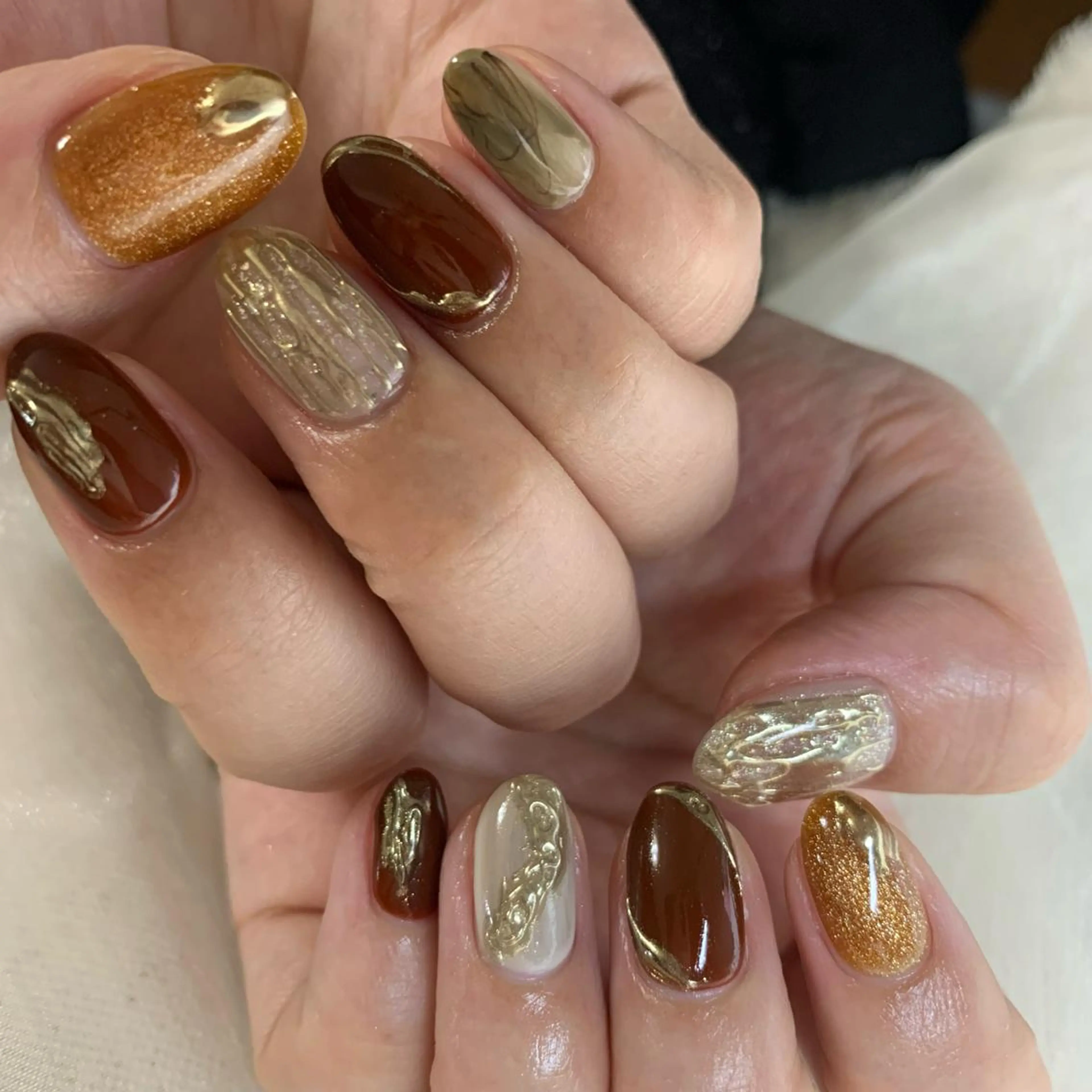 ネイル repos~ルポ~所属・里見 麗のネイルデザイン