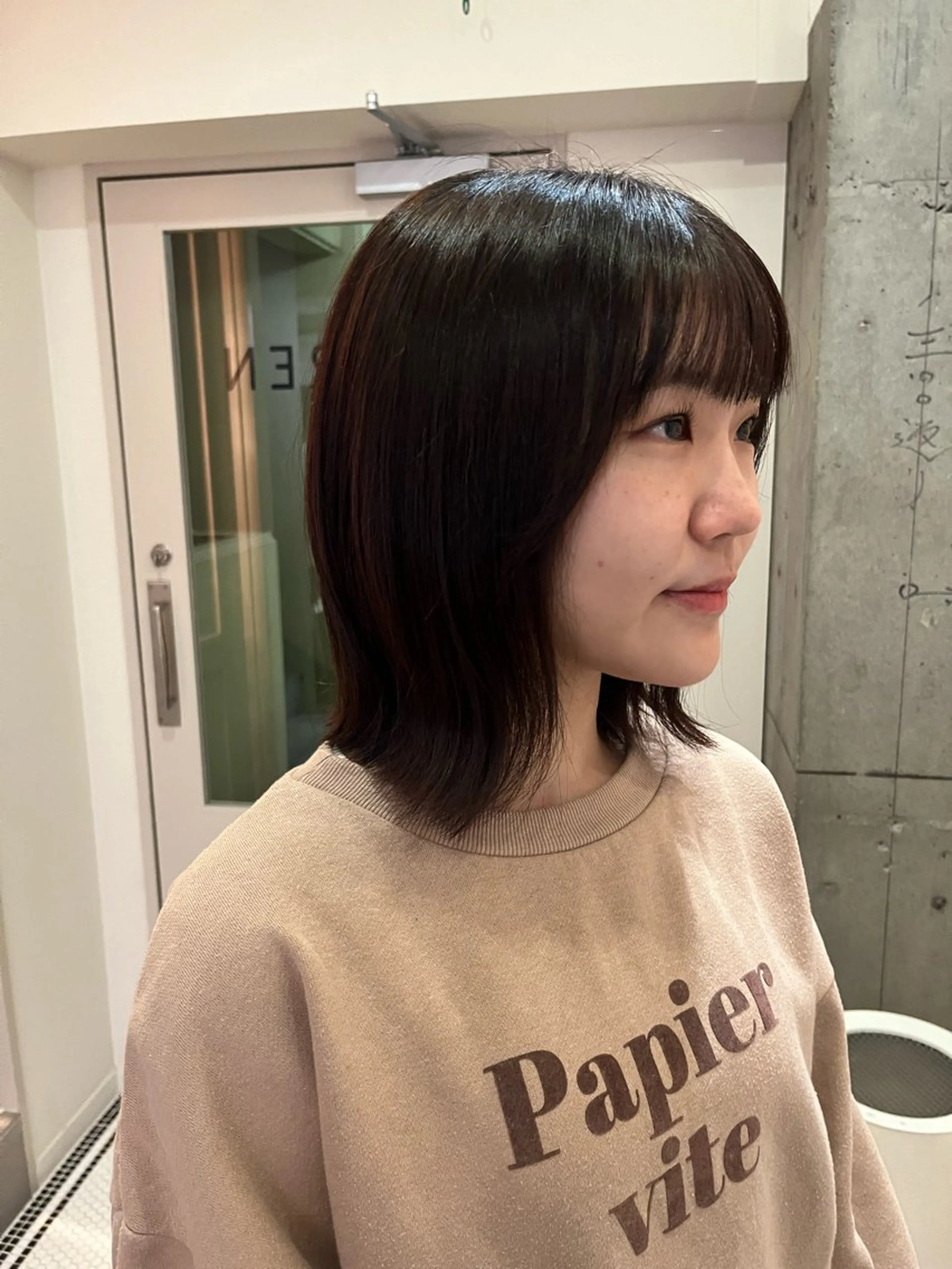 ミディアム カラー くすみカラー/海外 レイヤー/ ローレンのヘアスタイル