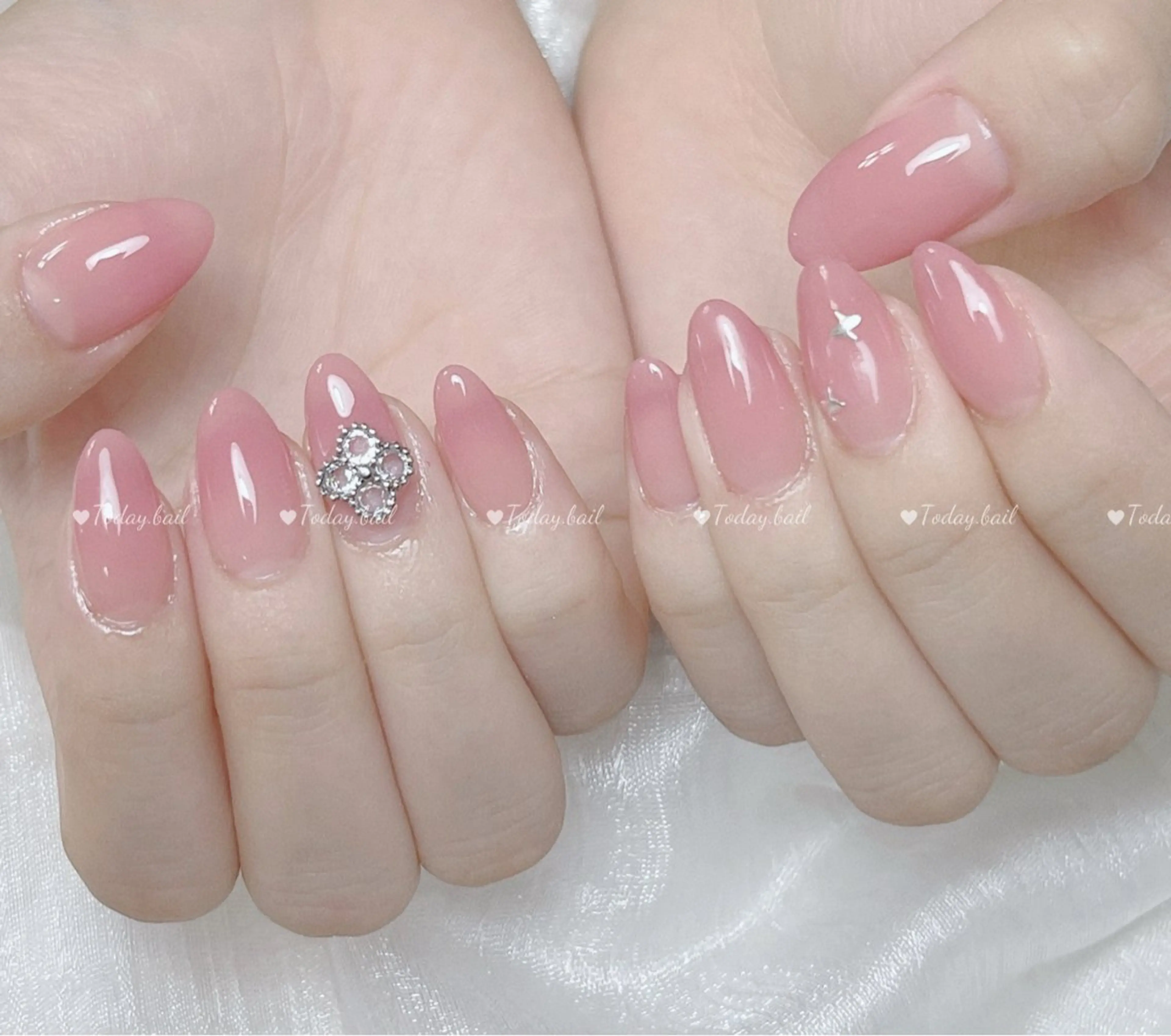 ネイル ハンドネイル 🎀Today nail💅のネイルデザイン