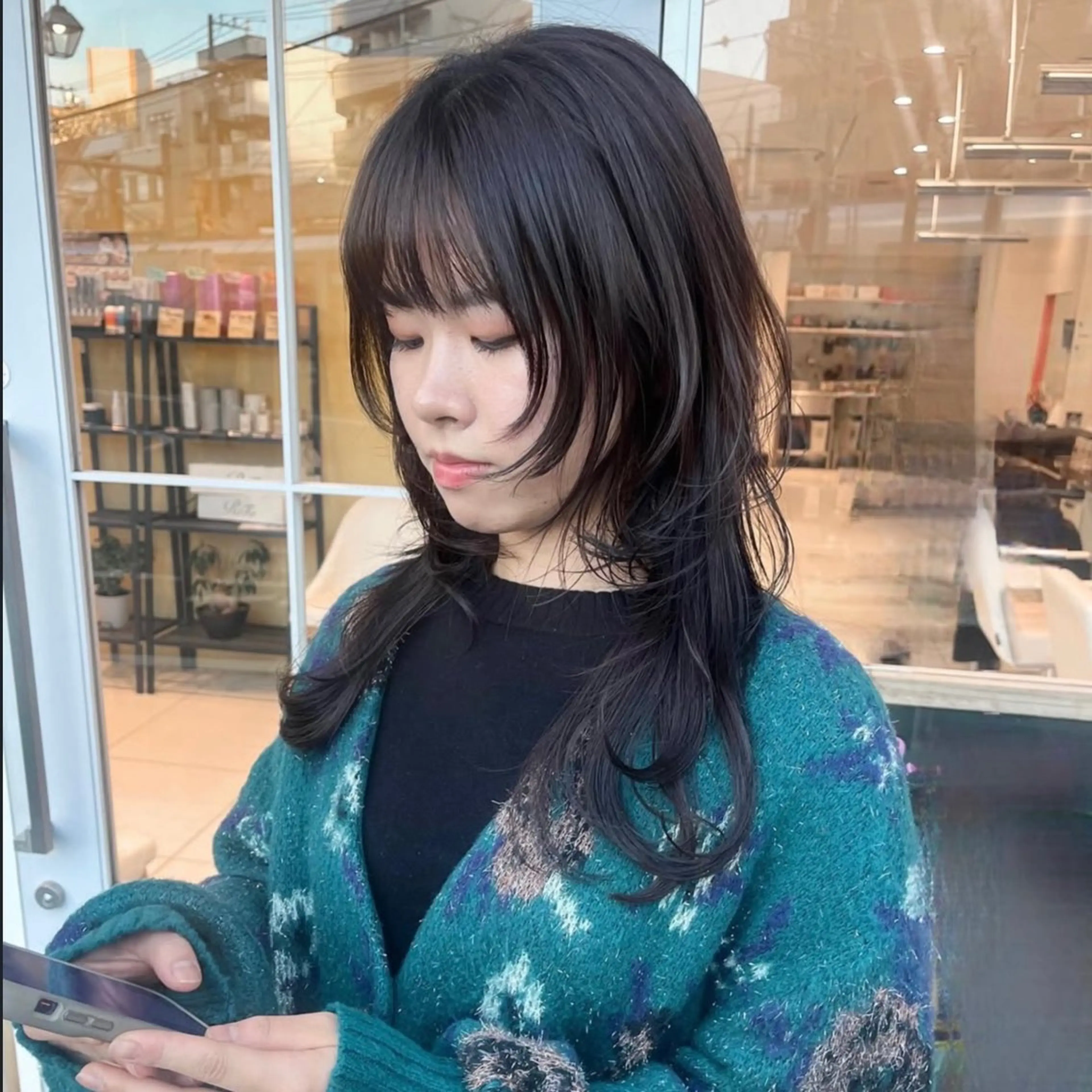 セミロング カラー レイヤーカット ウルフカット HOLON池袋所属・ウルフカット ハッシュカット/七海のヘアスタイル