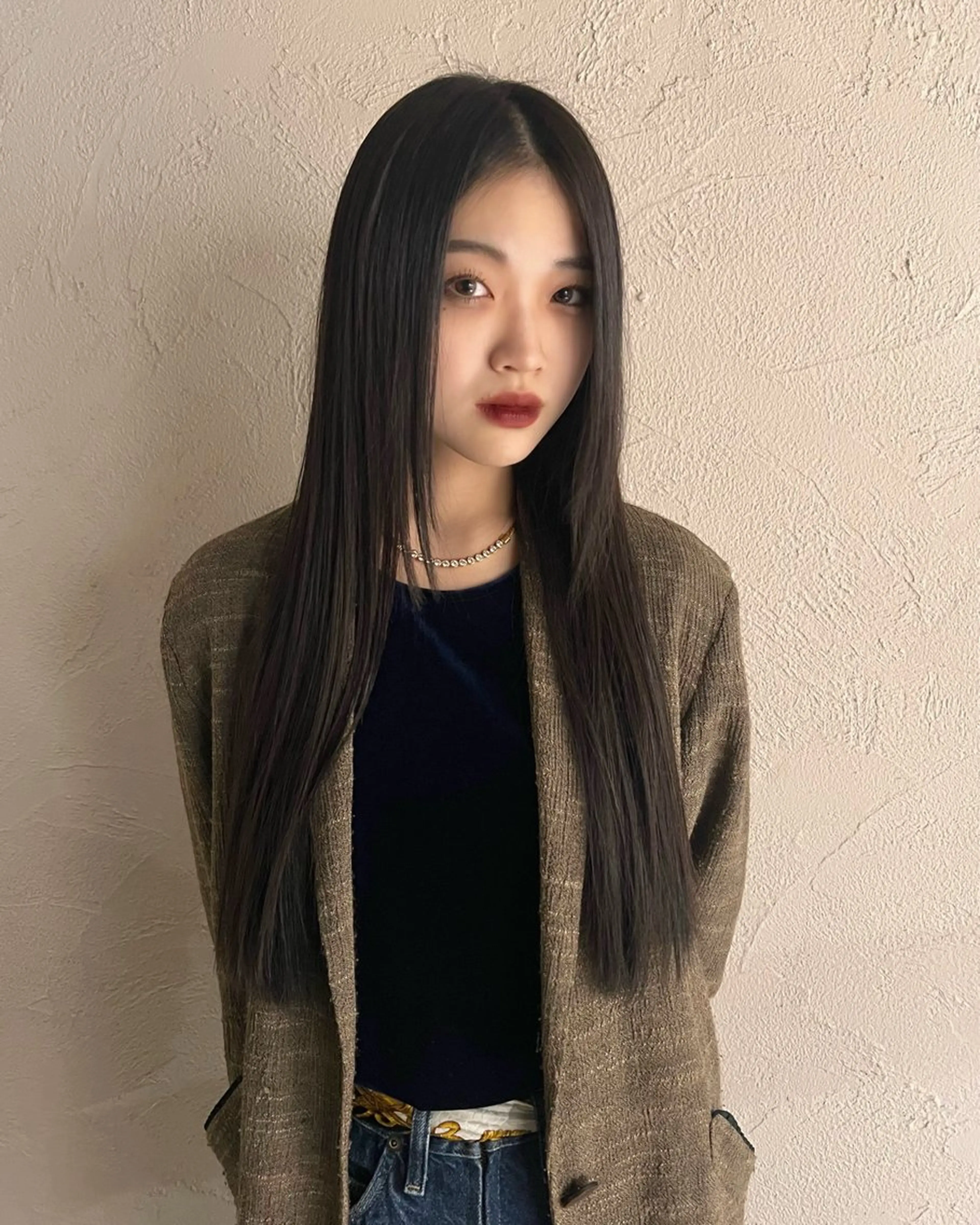 ロング aya / ニュアンスカラーのヘアスタイル