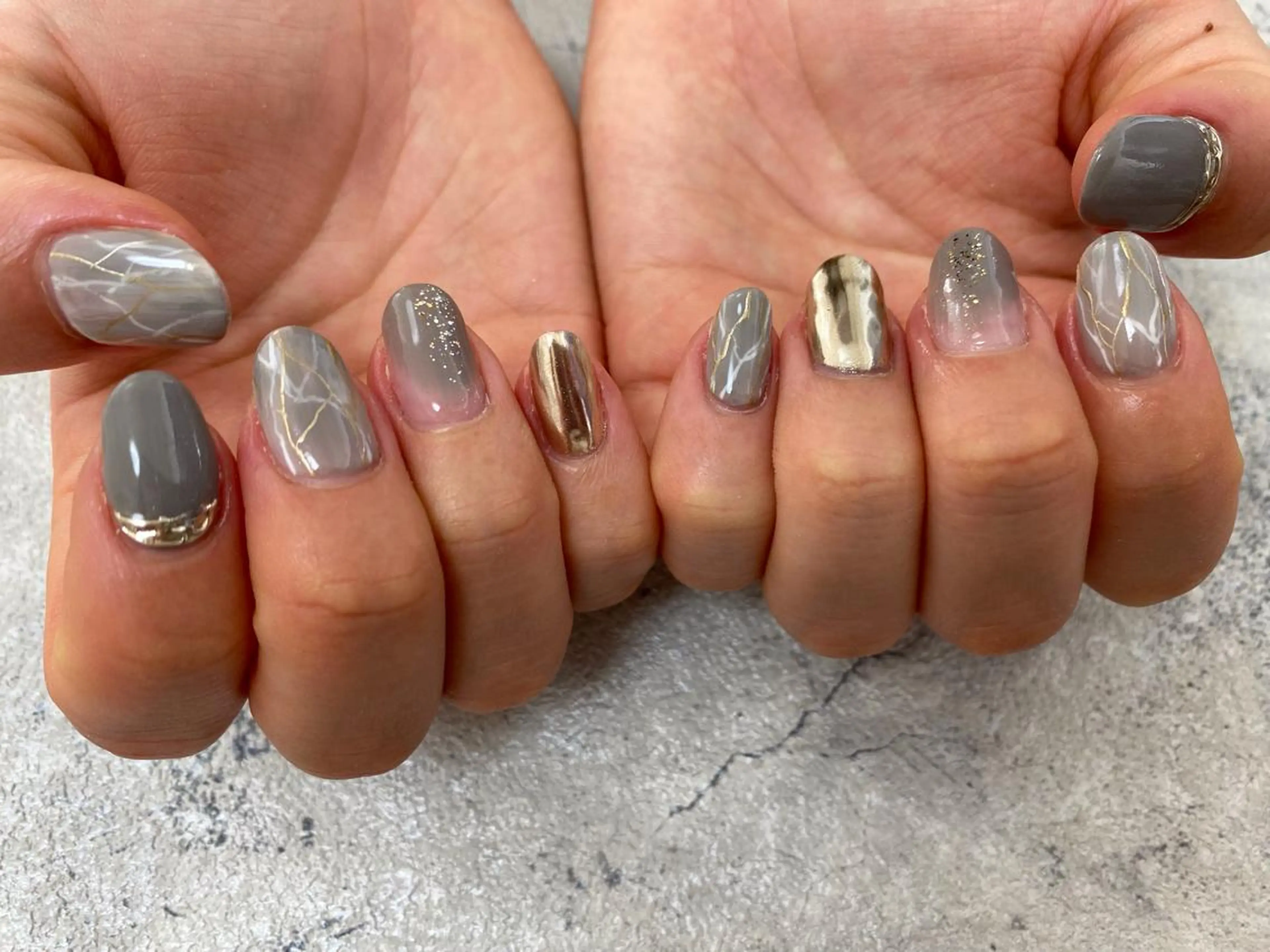 ネイル mogunail &blowのネイルデザイン