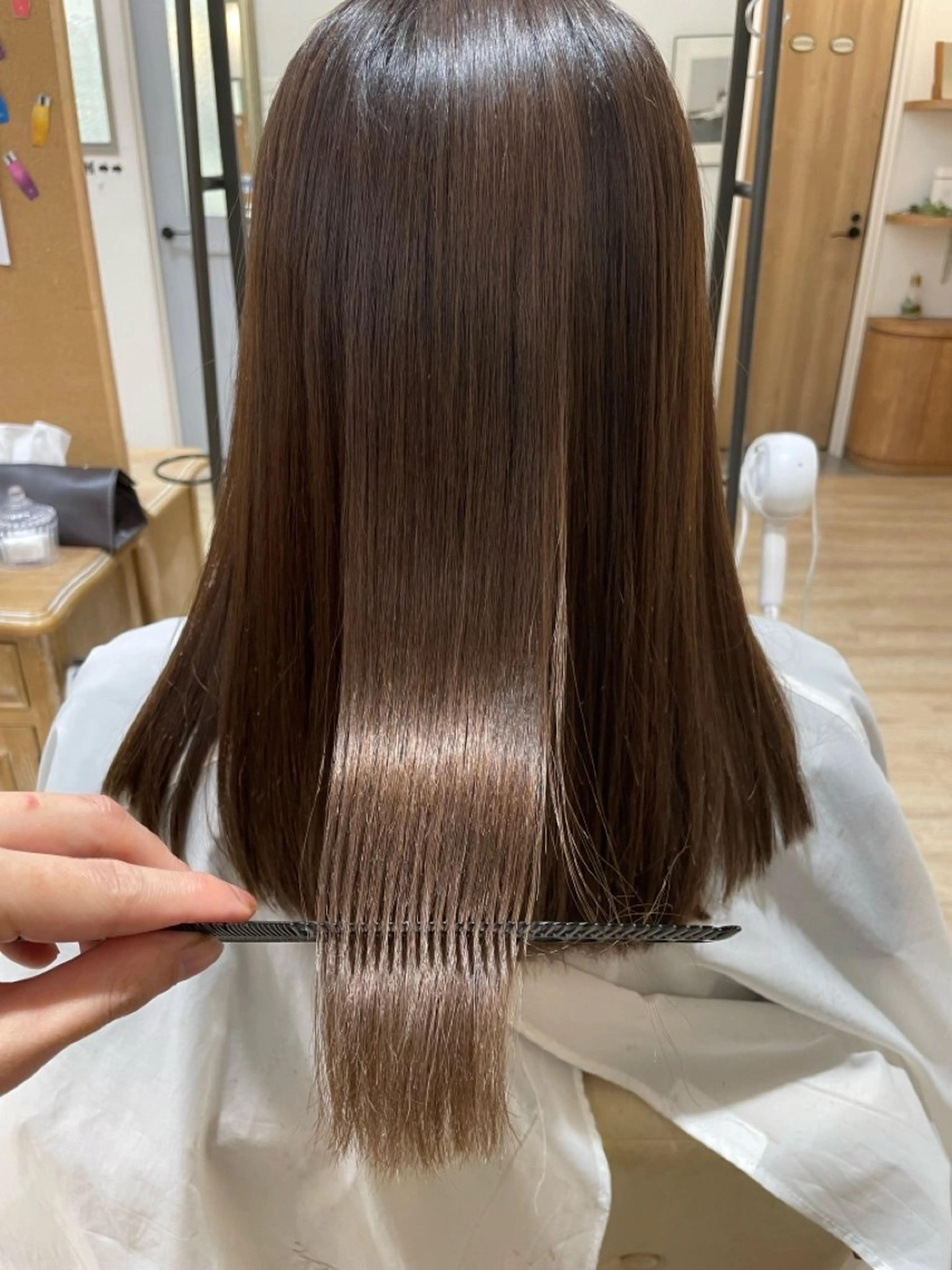 ロング カラー ベージュカラー ミルクティーベージュ 【本陣】カット モデル/朝岡 慧のヘアスタイル
