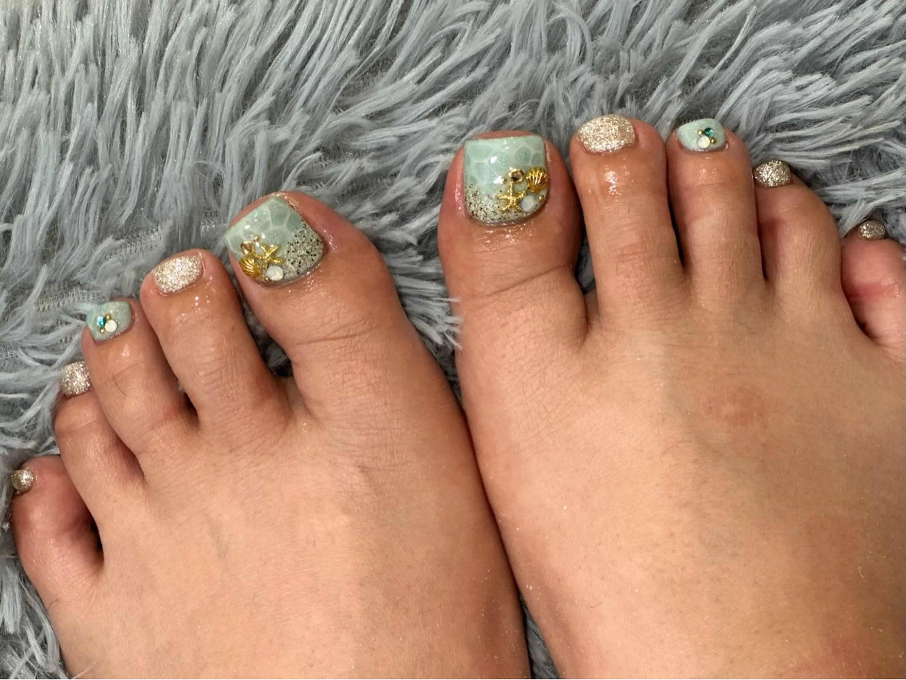 ネイル フットネイル 松永 稚奈のネイルデザイン