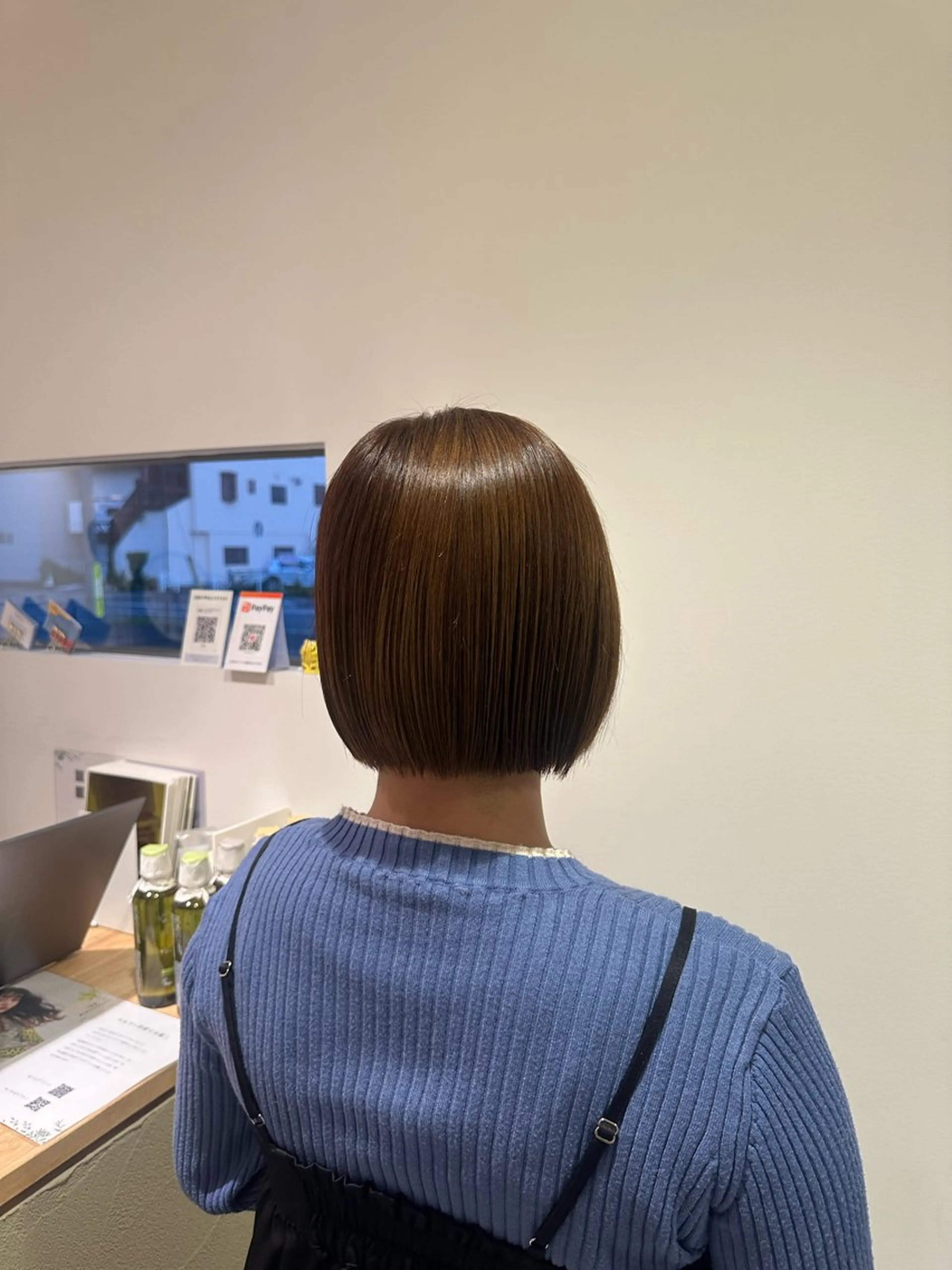 ショート ショートボブ ボブ レイヤーカット ショートヘア 外ハネヘア レイヤー/蟹江/ くすみカラー/川口のヘアスタイル