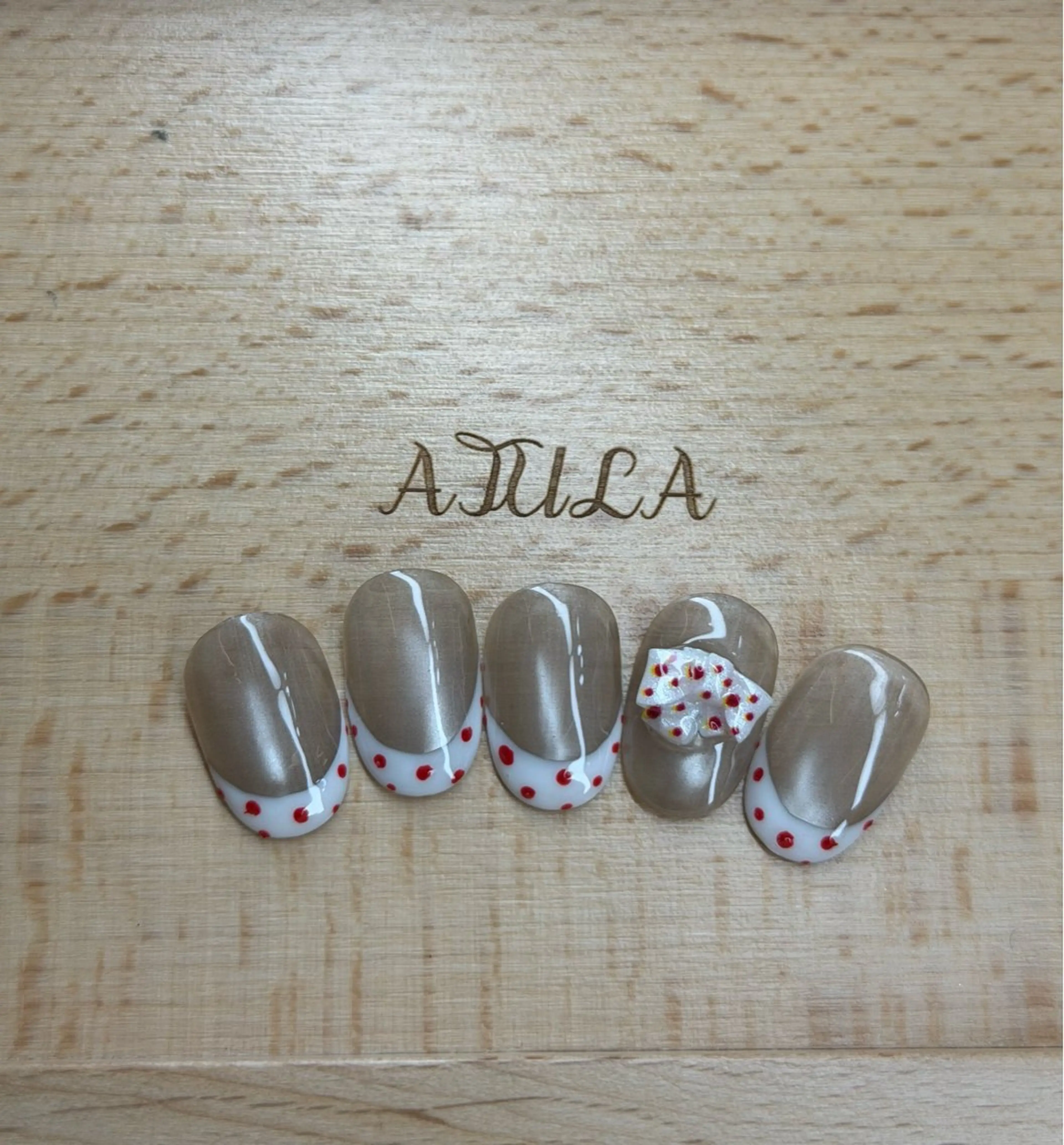 ネイル ハンドネイル ATULA nailのネイルデザイン