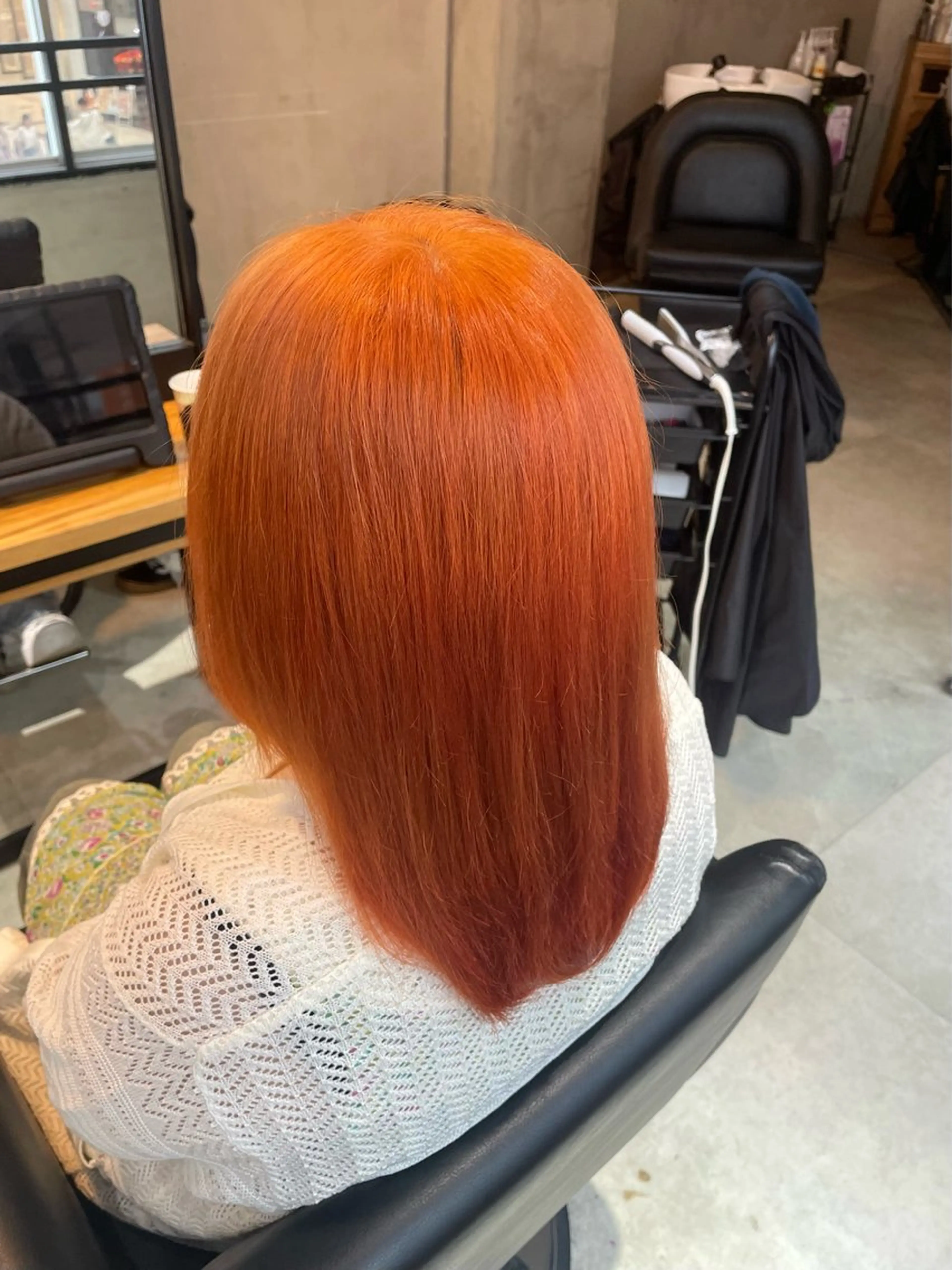 カラー オレンジ ヘアカラー HAYATA/透明感 /派手髪/ケアブリのヘアスタイル