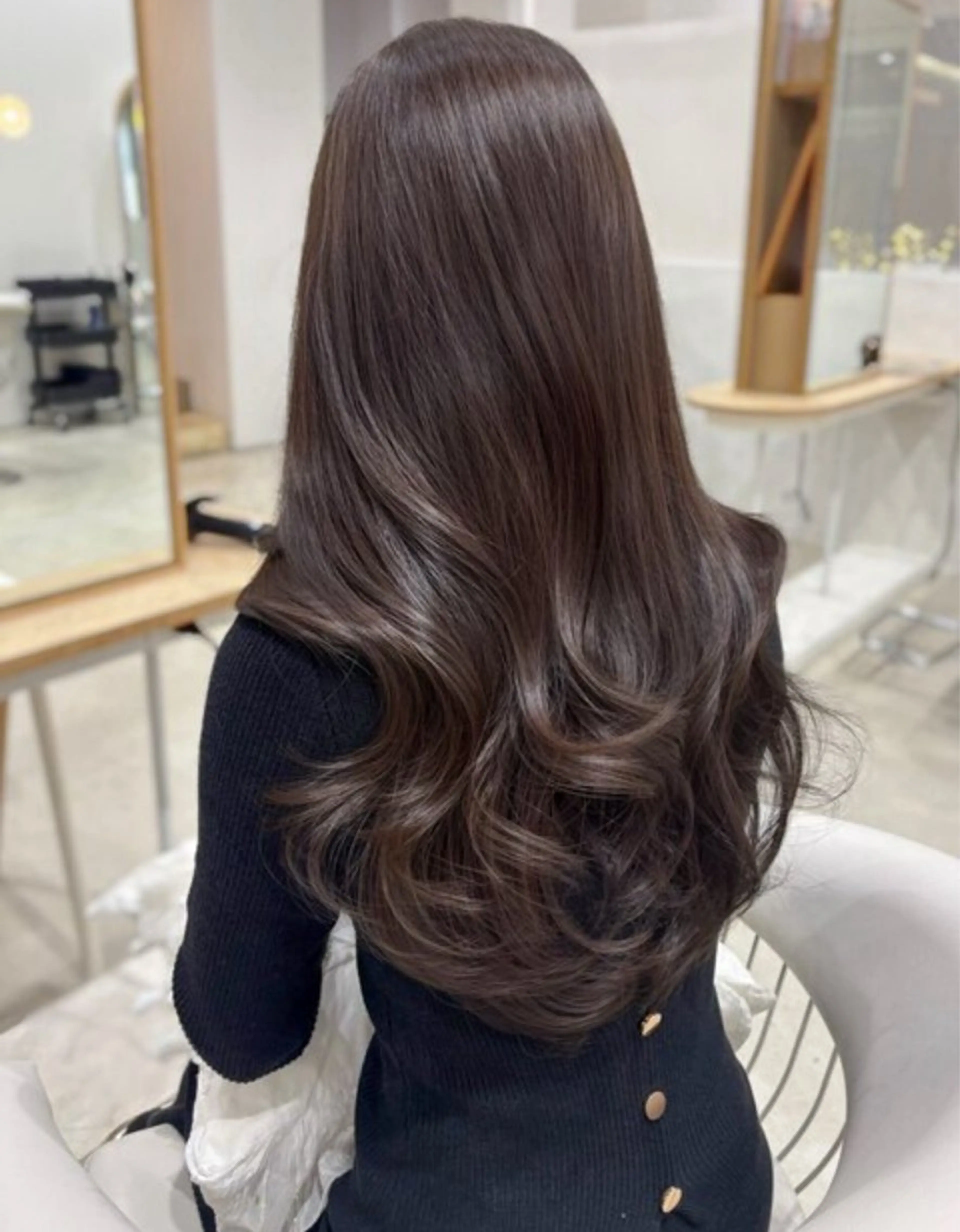 ロング カラー カット ヘアカラー トリートメント mana /韓国風レイヤーのヘアスタイル