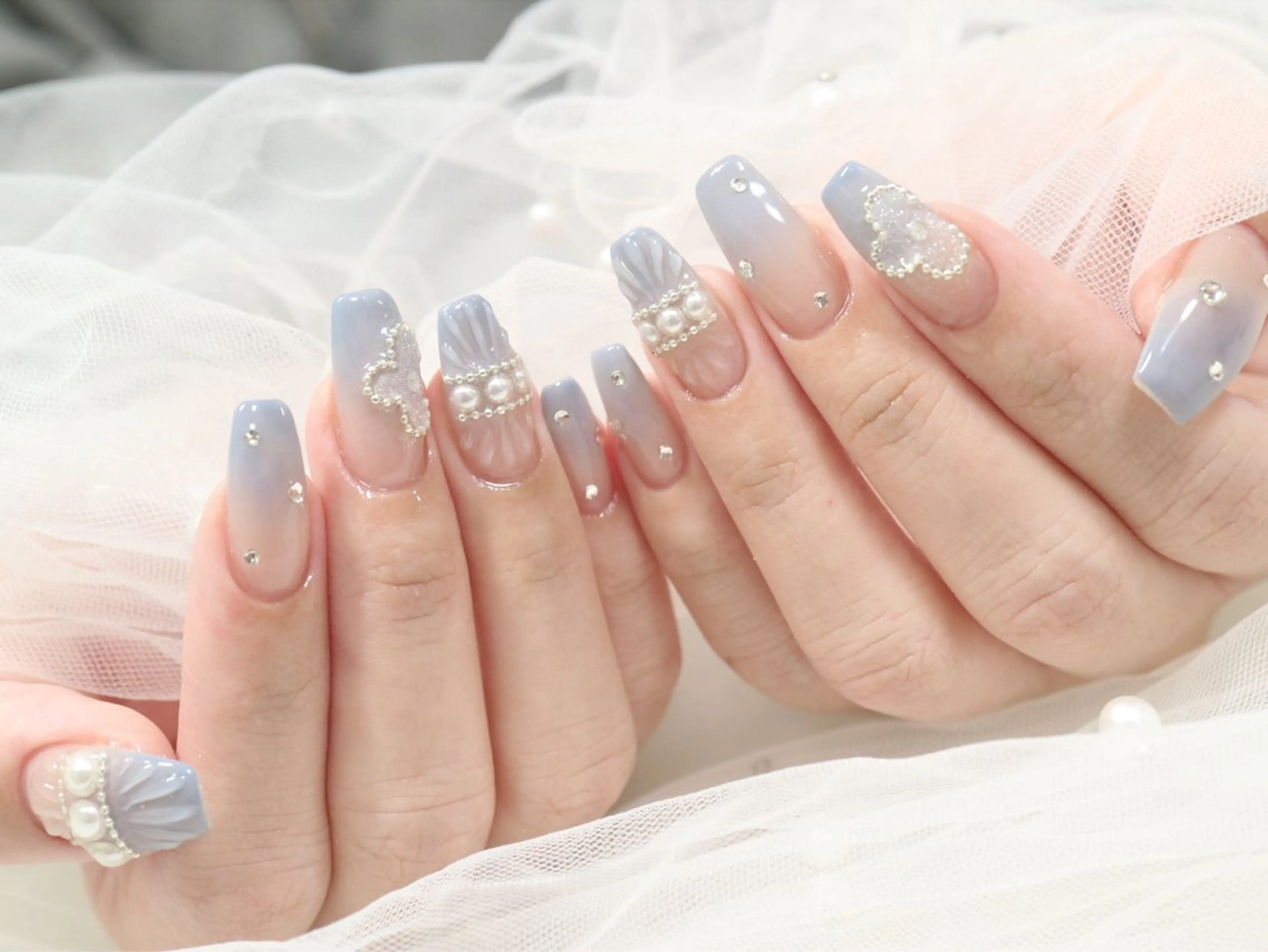 ネイル なつか🍒口コミ好評 駅近1分 パラジェルのネイルデザイン