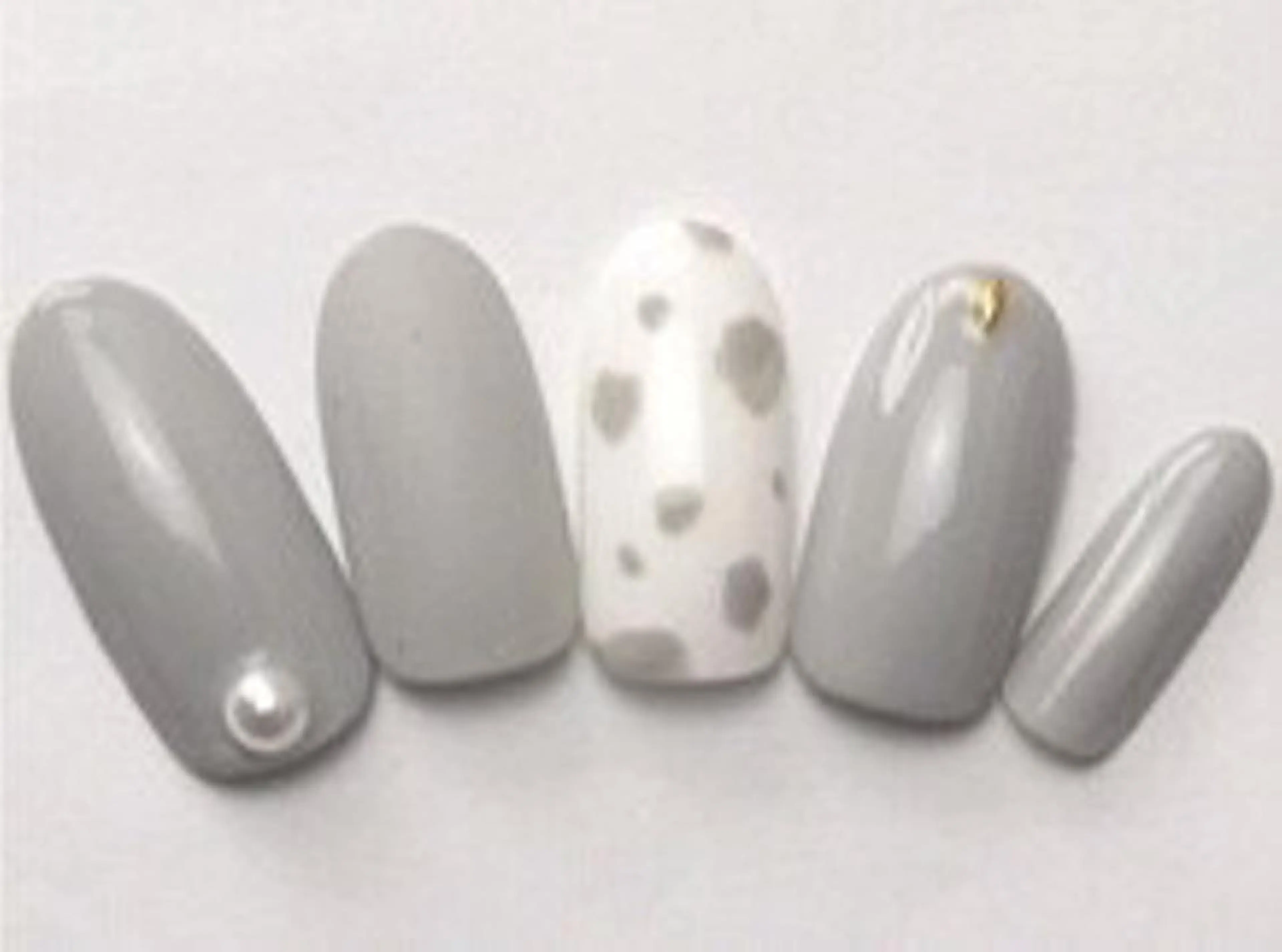 ネイル SINCERELY シンシアリー🌈のネイルデザイン