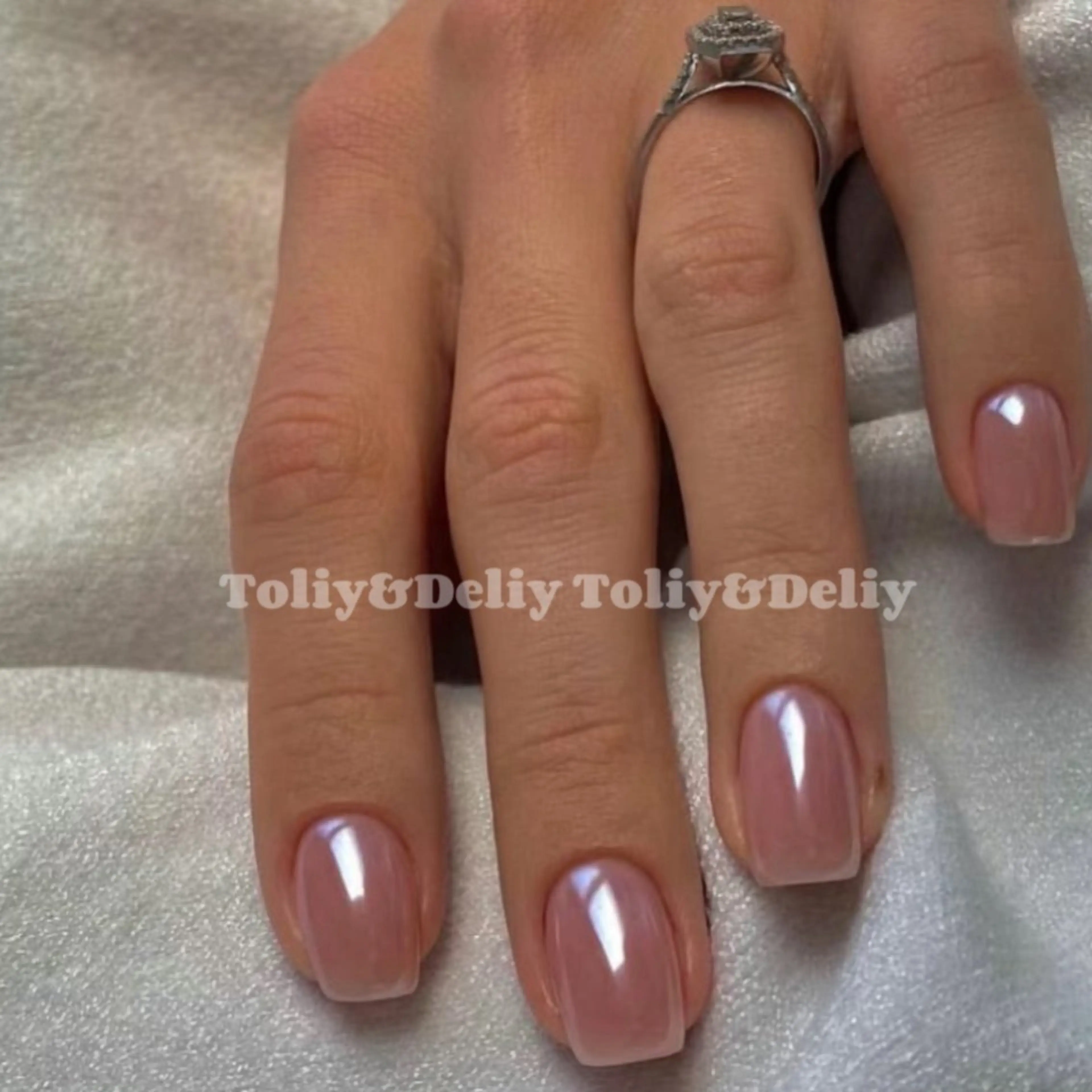 ネイル ToliyDeliy Nail Salonのネイルデザイン