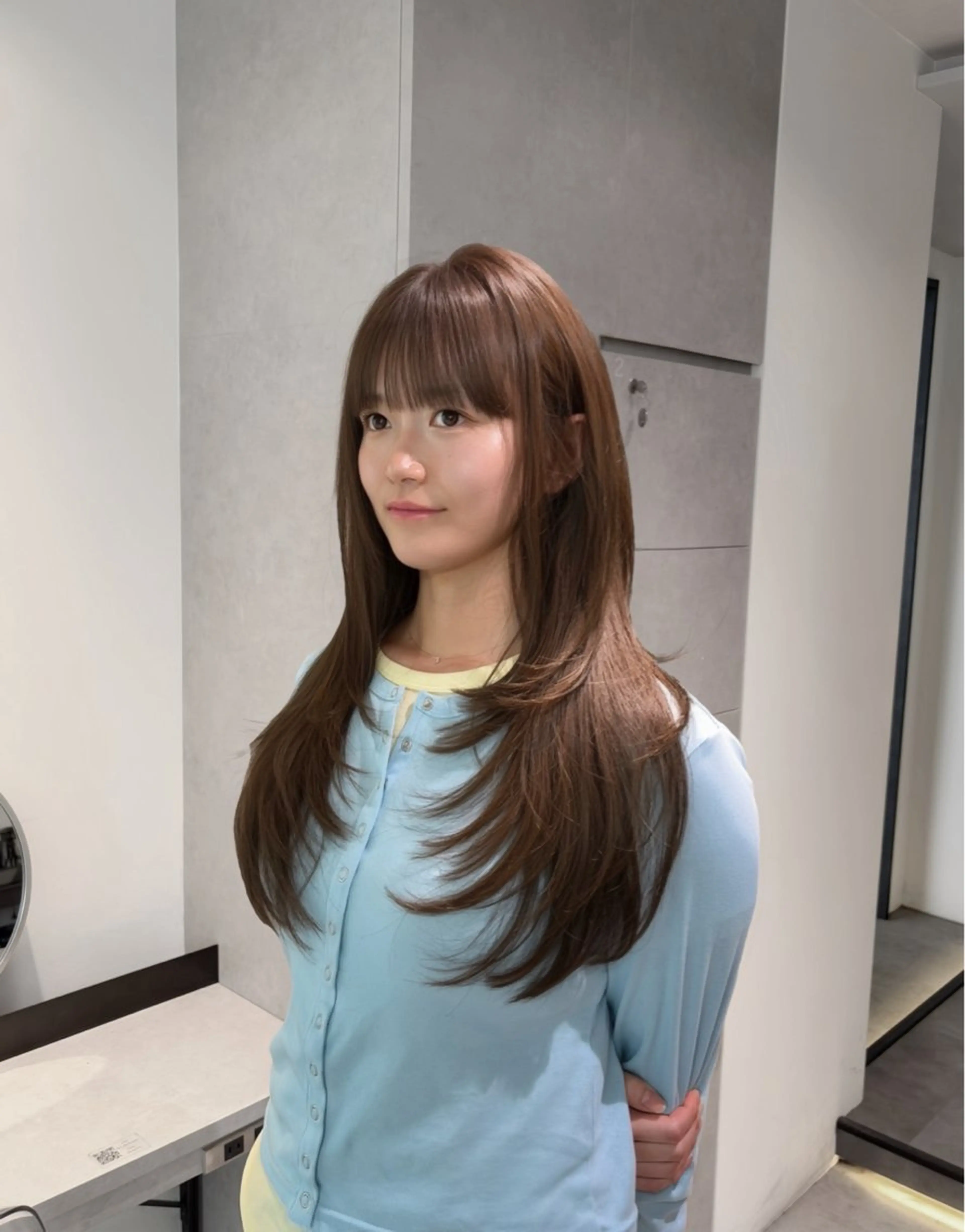 ロング ハッシュカット ハイレイヤー レイヤーカット 吉村 駿佑のヘアスタイル