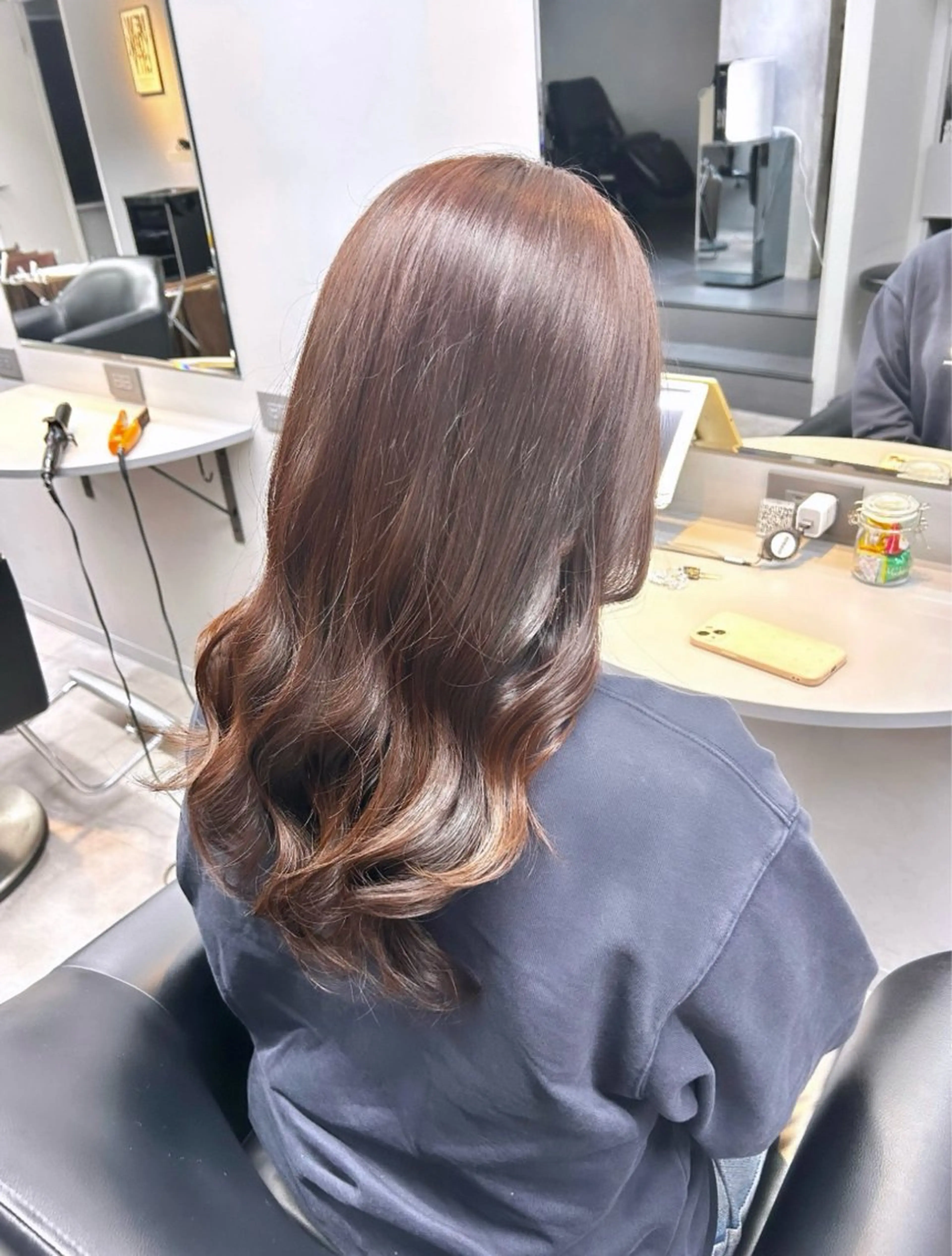 ロング ここ𝜗𝜚 /暖色カラーのヘアスタイル