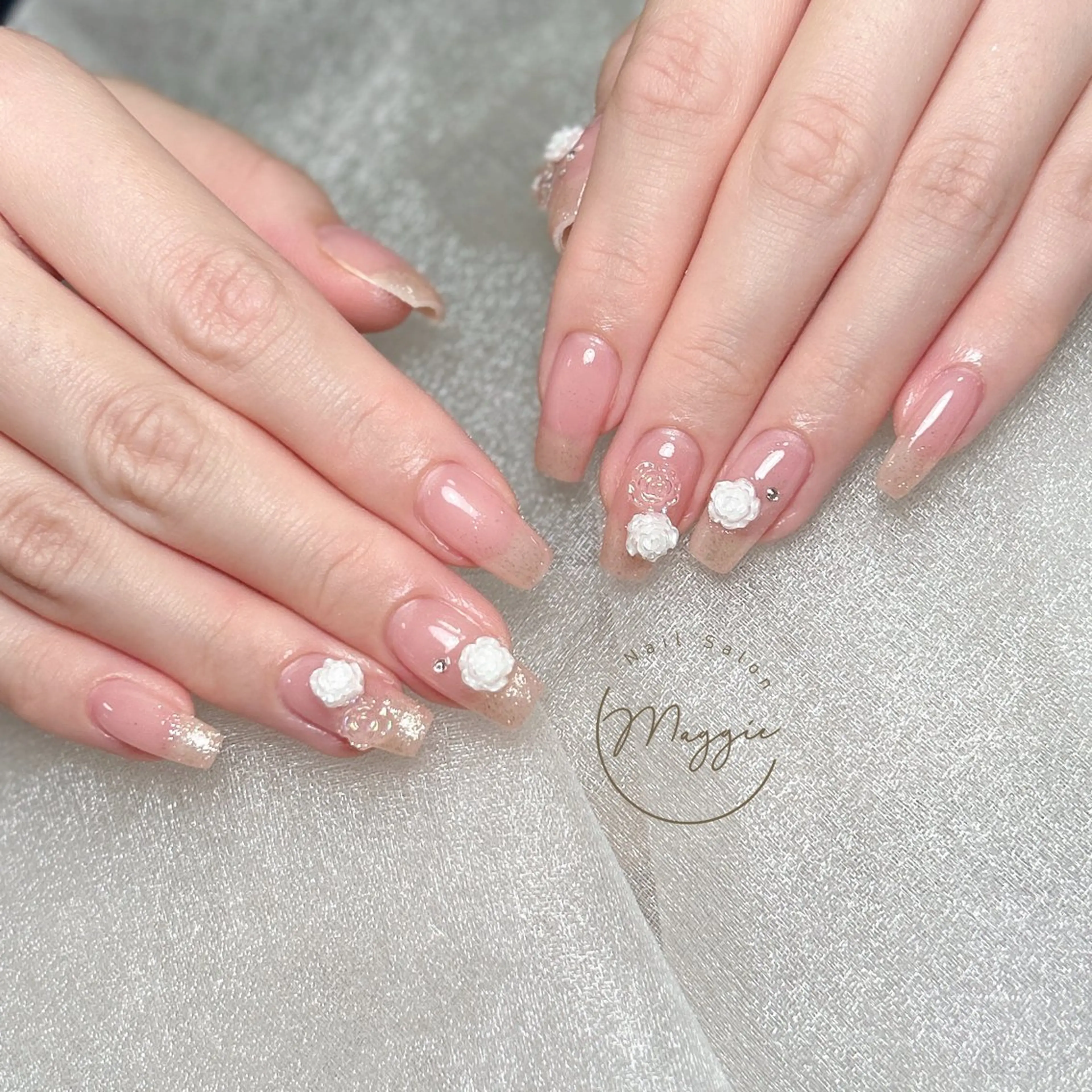 ネイル Maggie Nail🦩のネイルデザイン
