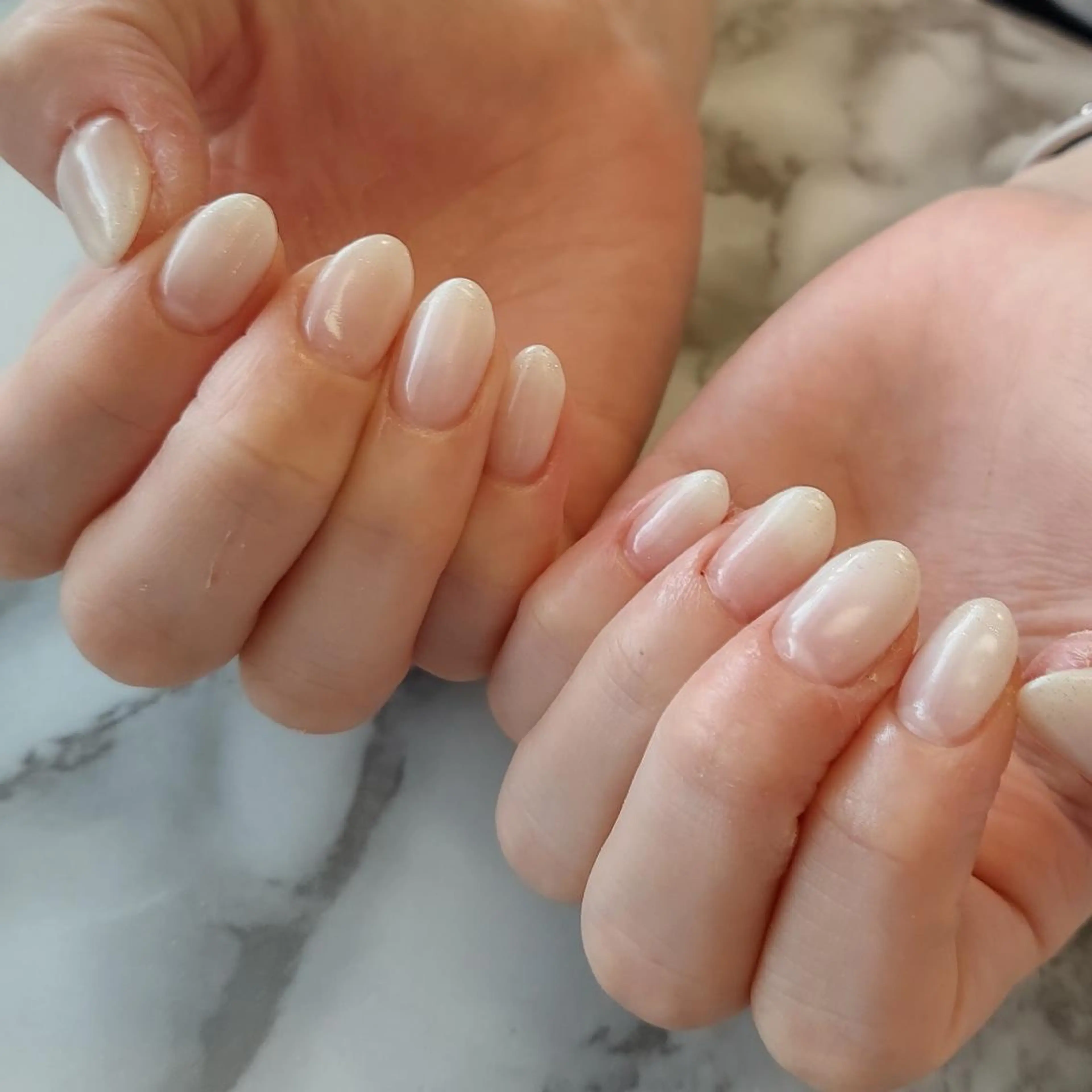 ネイル グラデーション ジェヌインネイル 河内のネイルデザイン