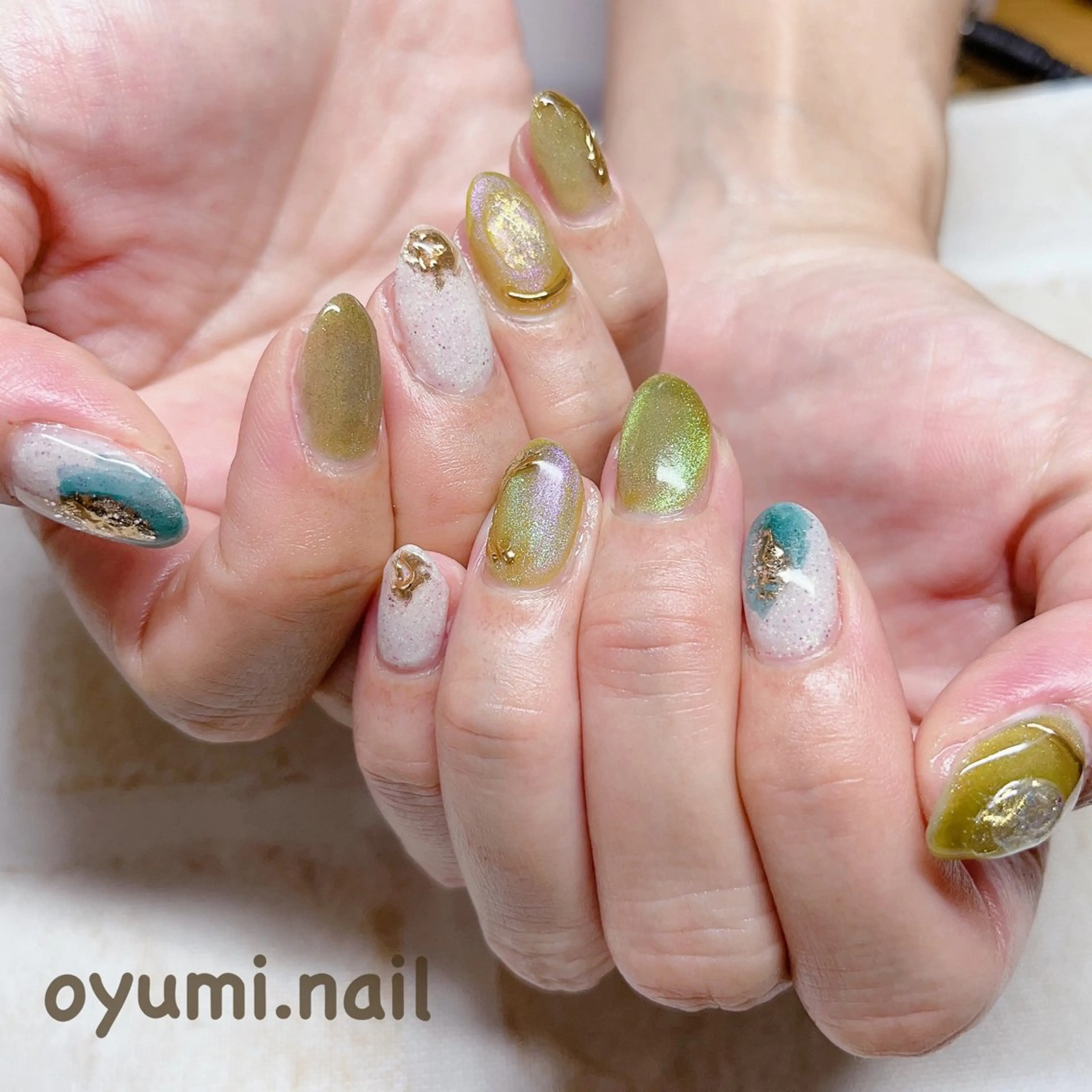 ネイル クリアネイル 成人式 グリーン マグネットネイル ニュアンスネイル ハンドネイル takanashi yumiのネイルデザイン