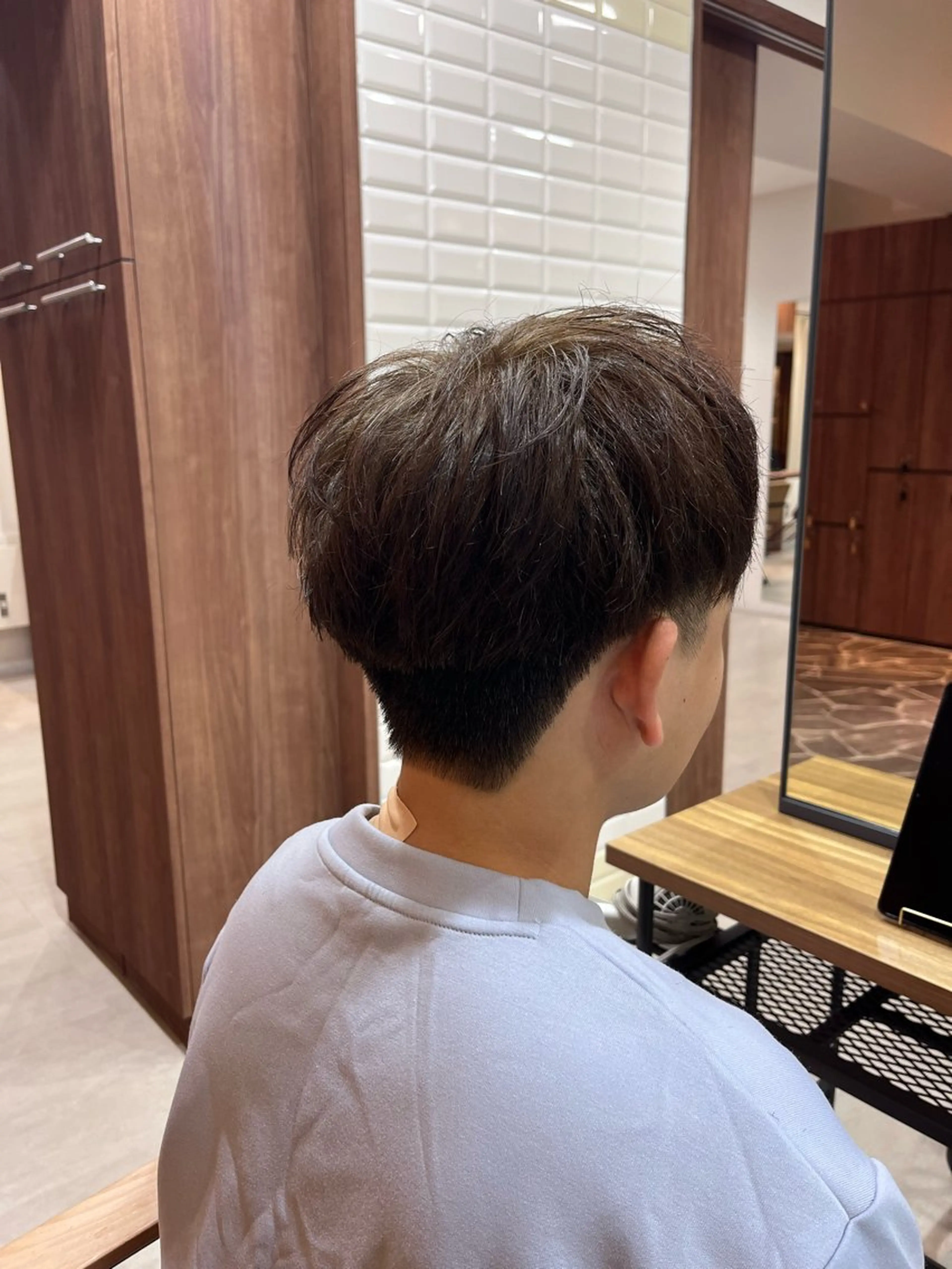 カラー メンズ NEIRO/透明感 カラー/グレージュのヘアスタイル