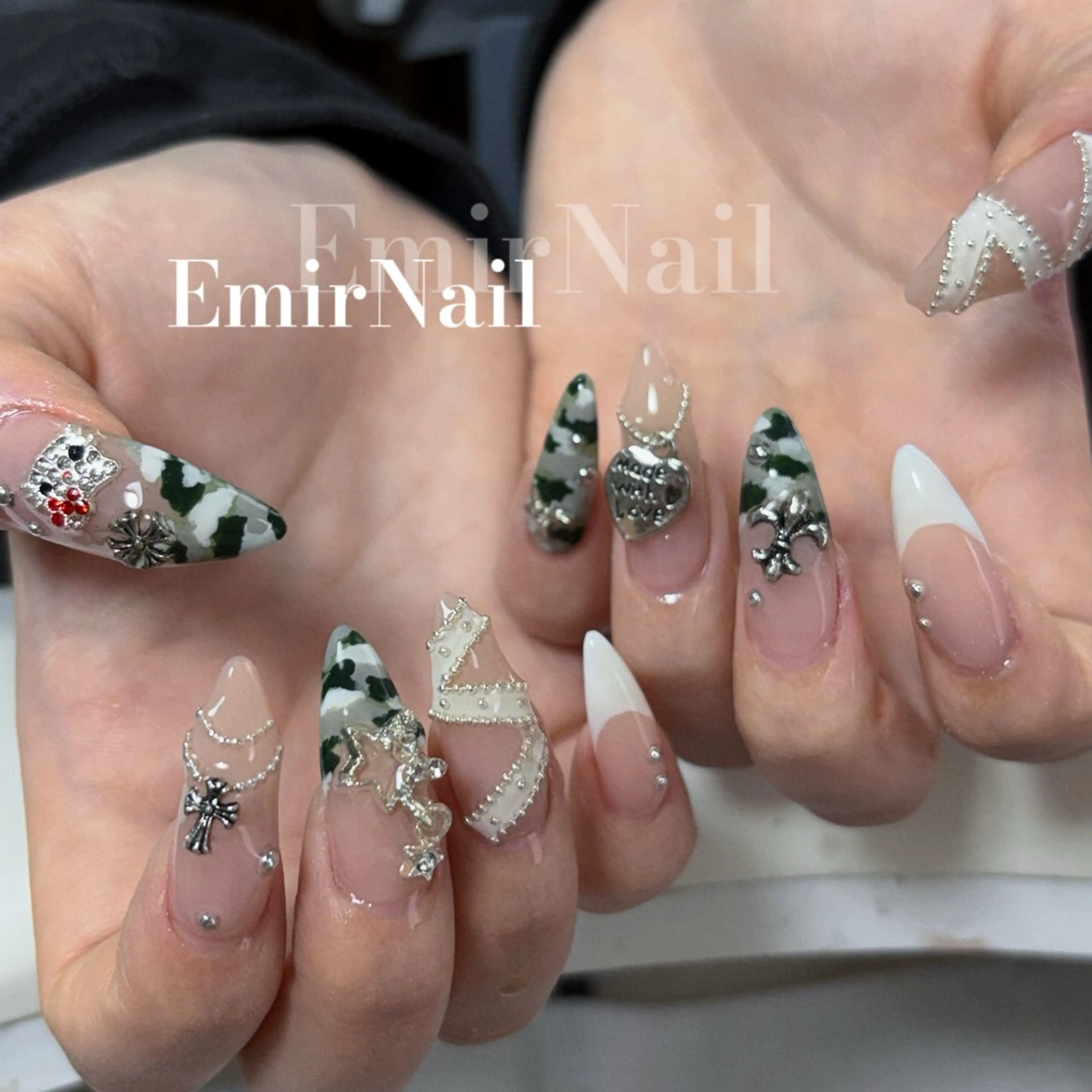 ネイル Emir Nailのネイルデザイン