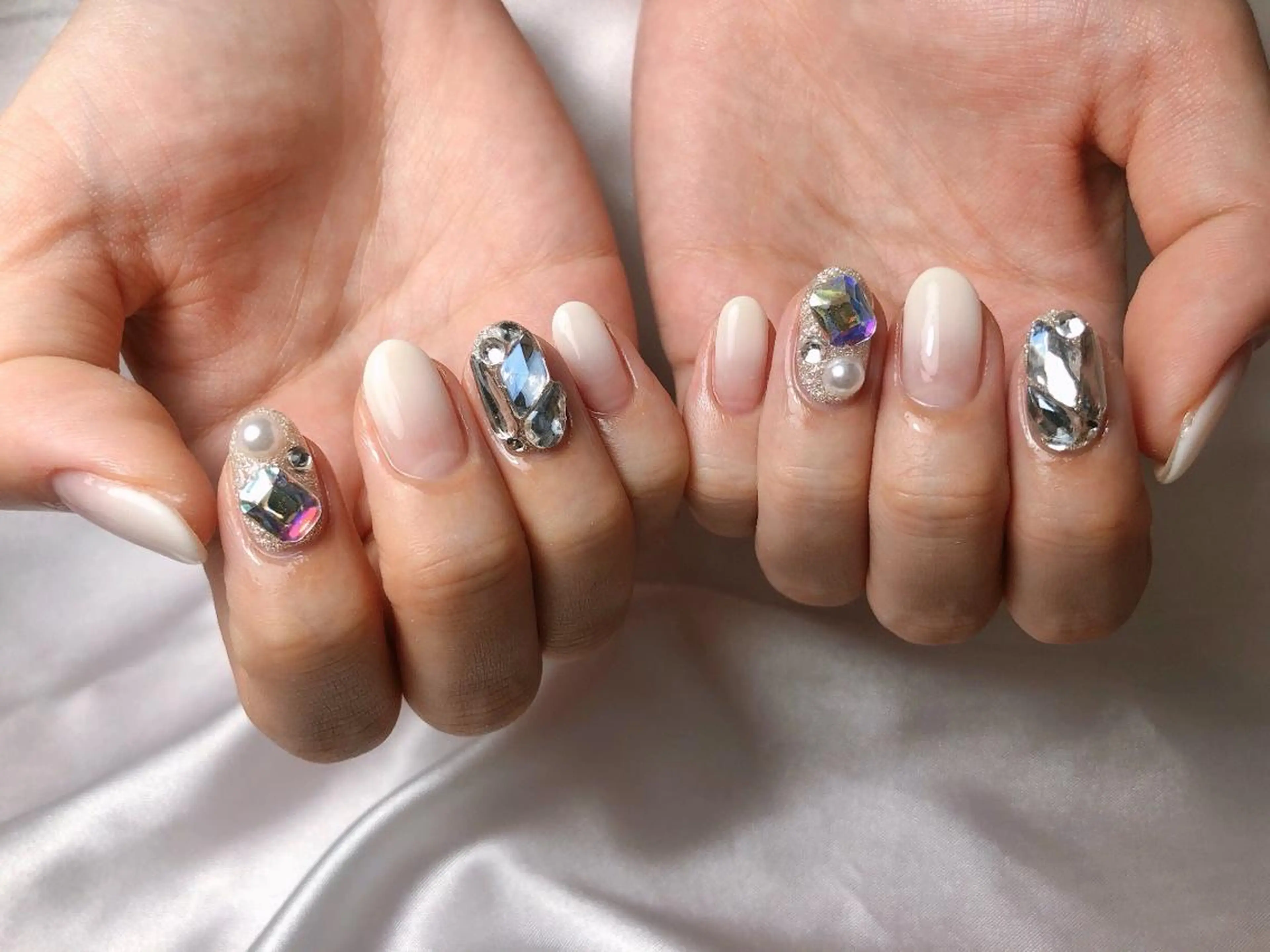 ネイル グラデーション キラキラネイル 韓国ネイル GREEM グリームのネイルデザイン